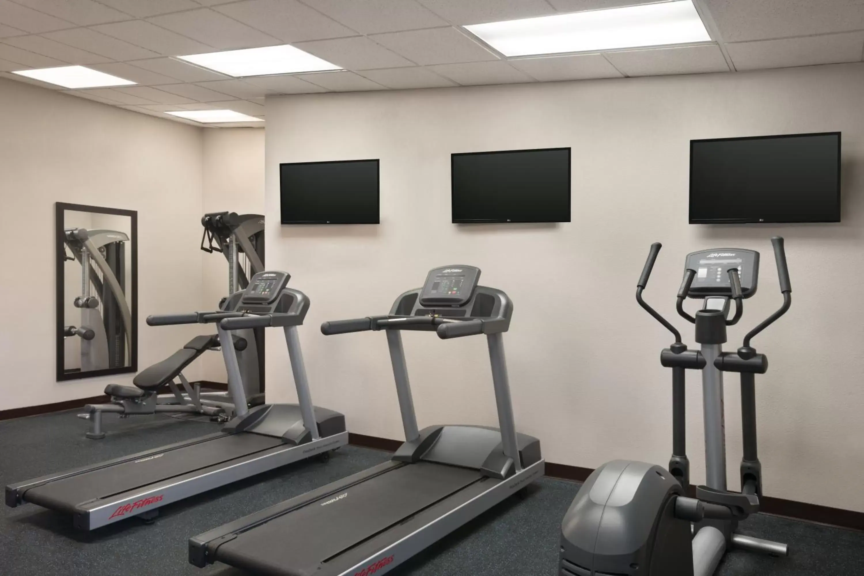 Fitness centre/facilities, Fitness Center/Facilities in Country Inn & Suites by Radisson, Indianapolis East, IN