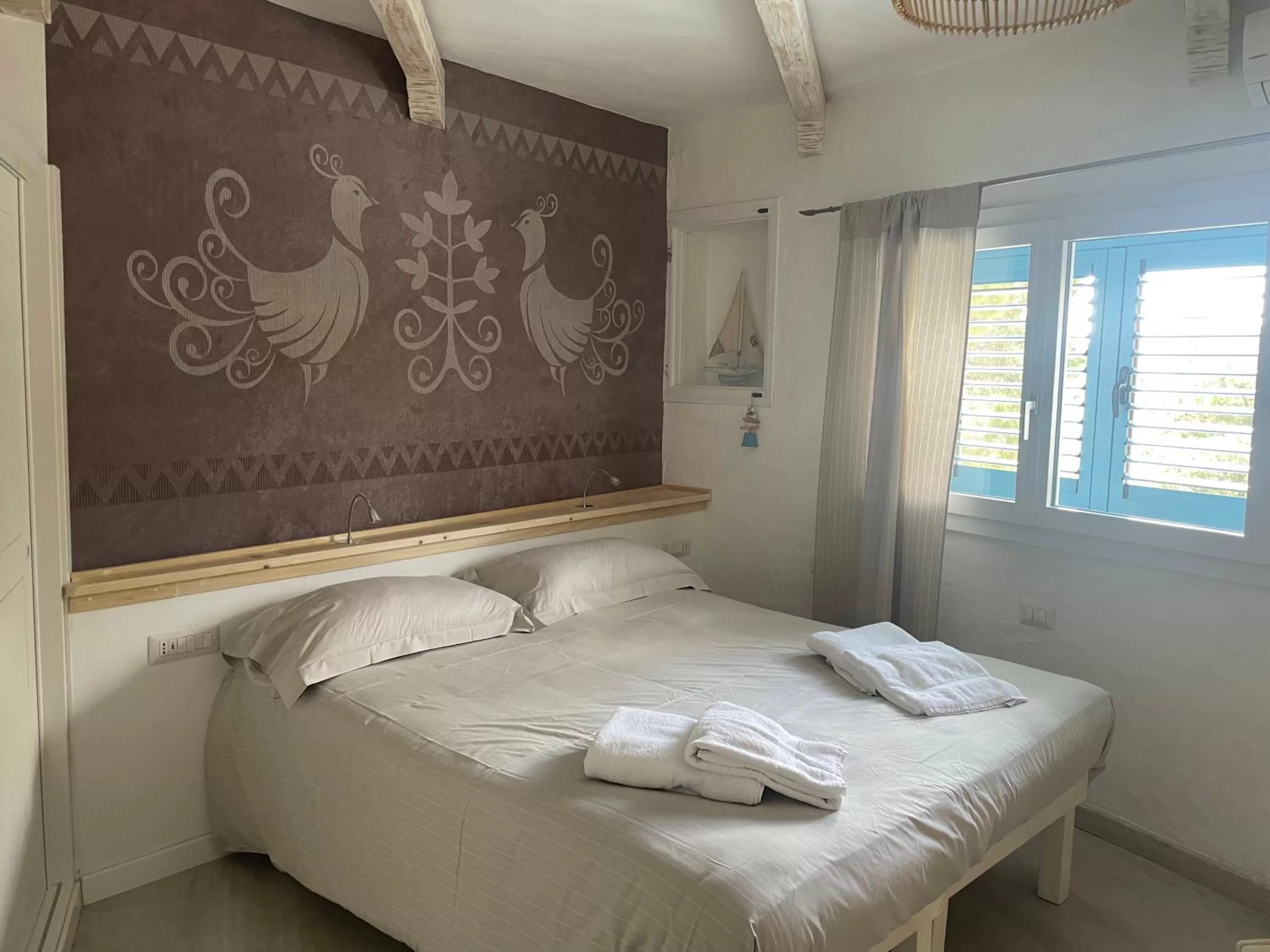 Bedroom, Bed in Domus de Diana