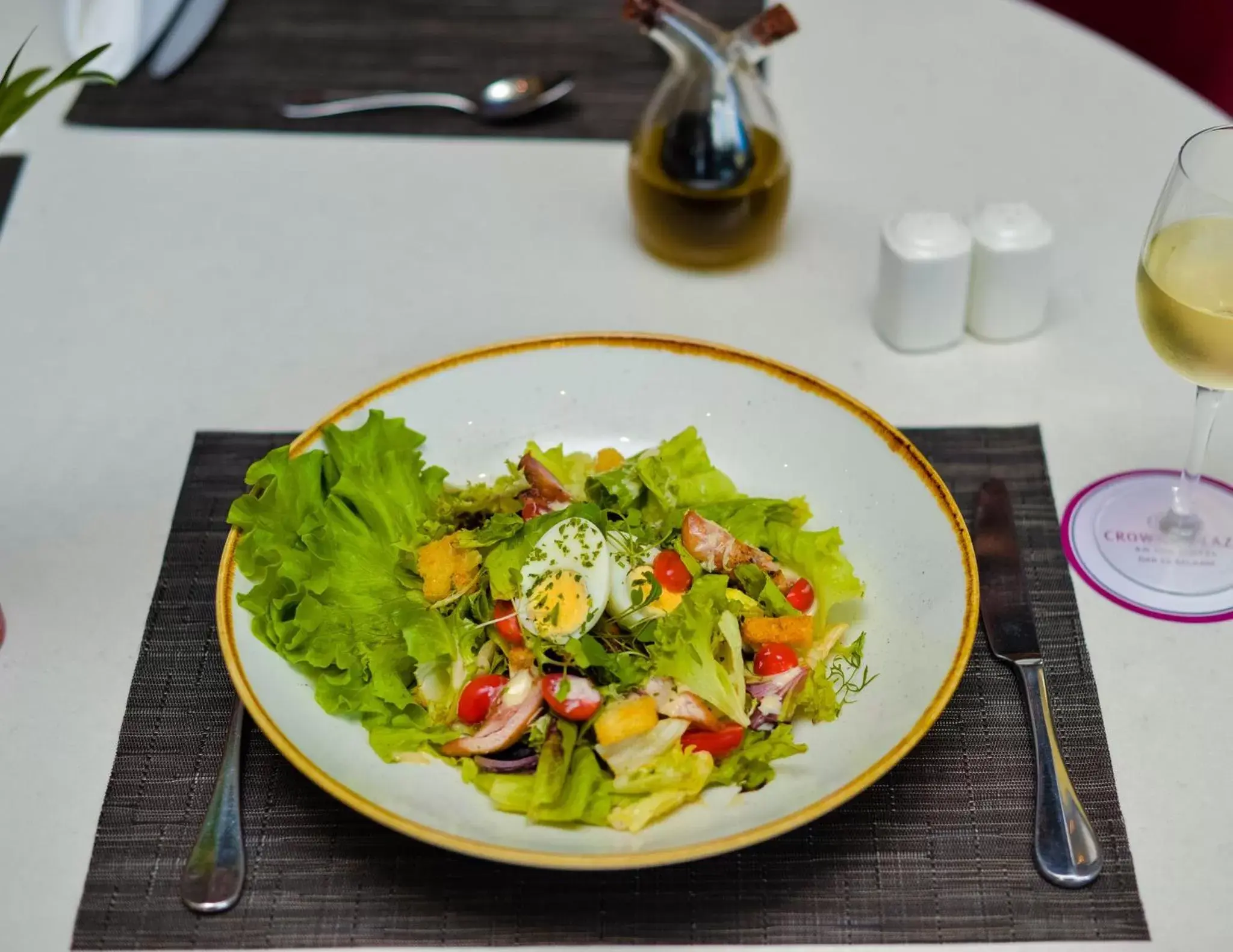 Restaurant/places to eat in Crowne Plaza - Dar Es Salaam by IHG Restaurant/places to eat in Crowne Plaza - Dar Es Salaam by IHG