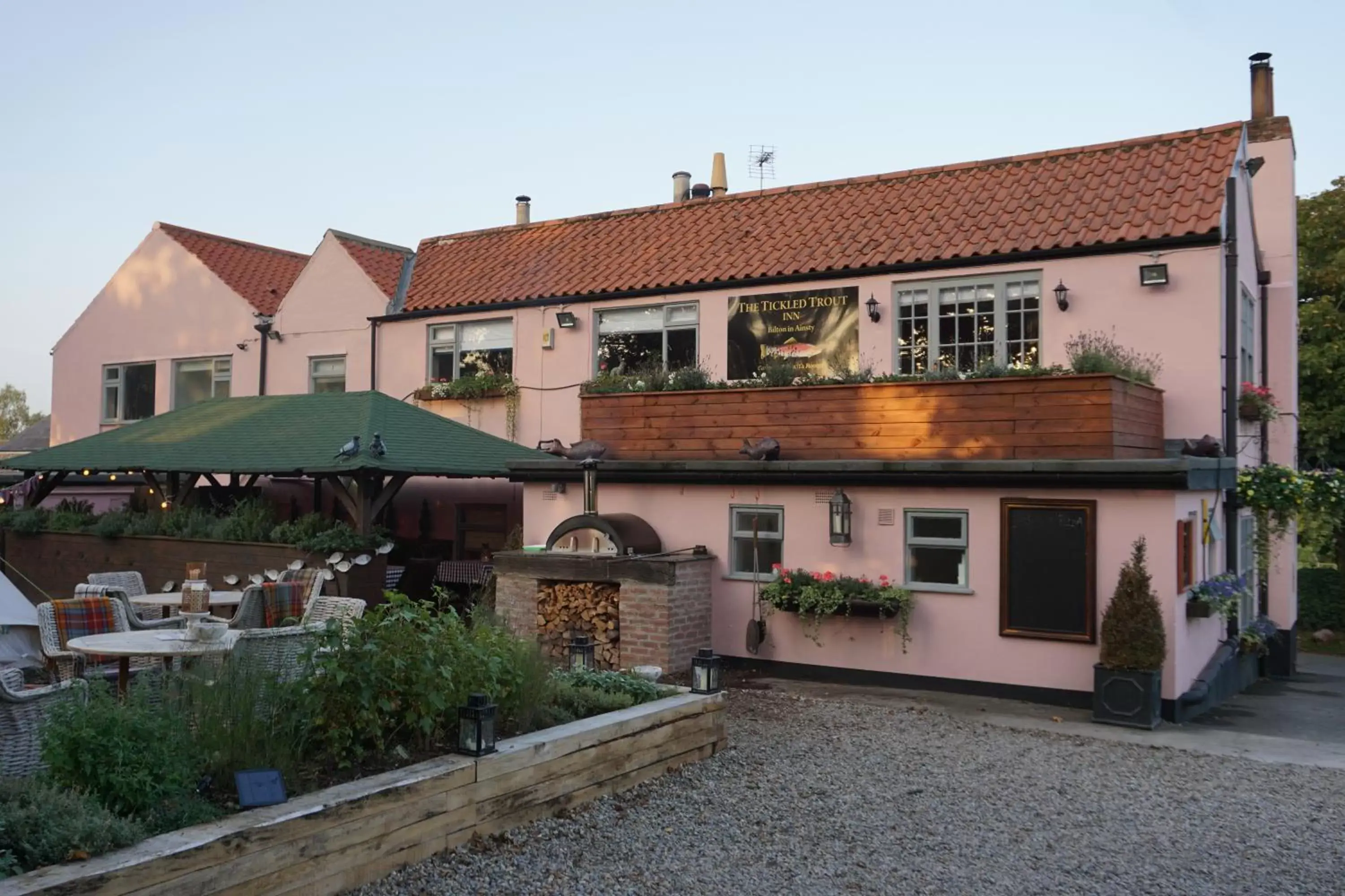 Property Building in The Tickled Trout Inn Bilton-in-Ainsty