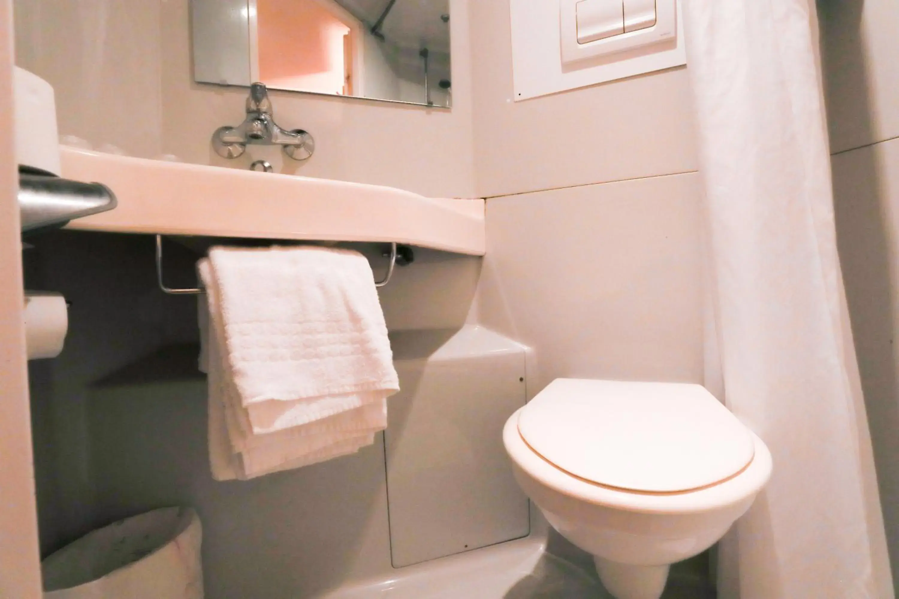 Toilet, Bathroom in Premiere Classe St Quentin
