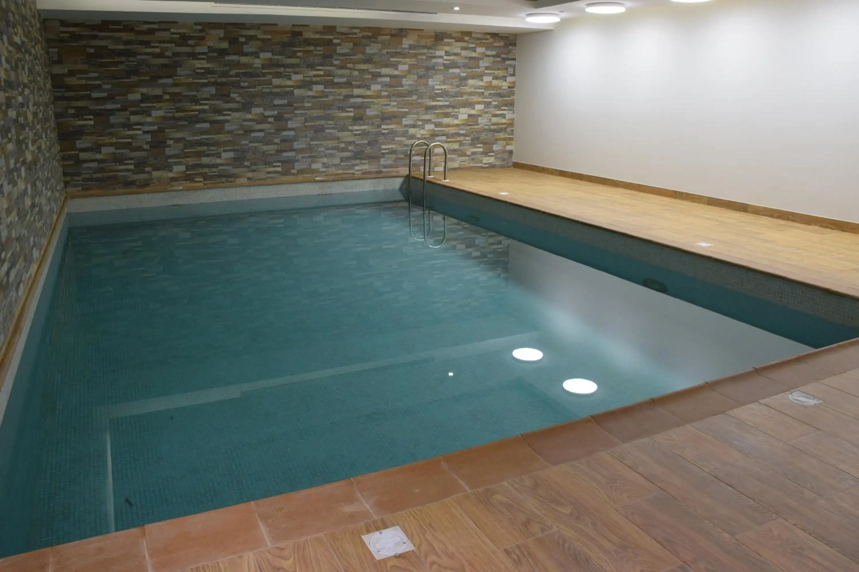 Swimming Pool in Novotel Suites Riyadh Dyar