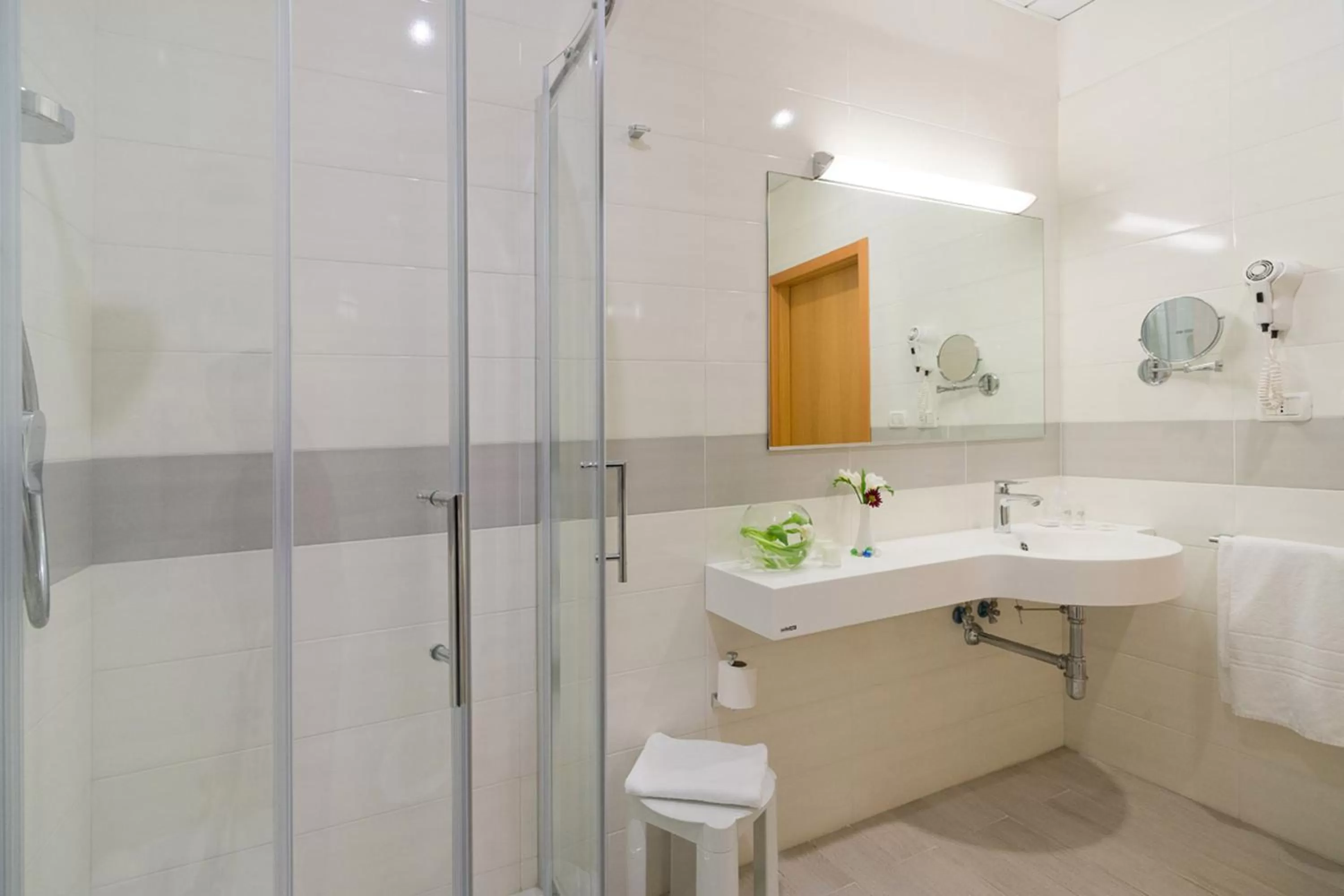 Bathroom in Ele Green Park Hotel Pamphili