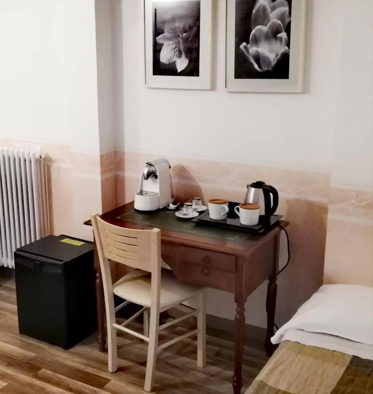 Coffee/tea facilities in Hotel La Valle dell'Aquila