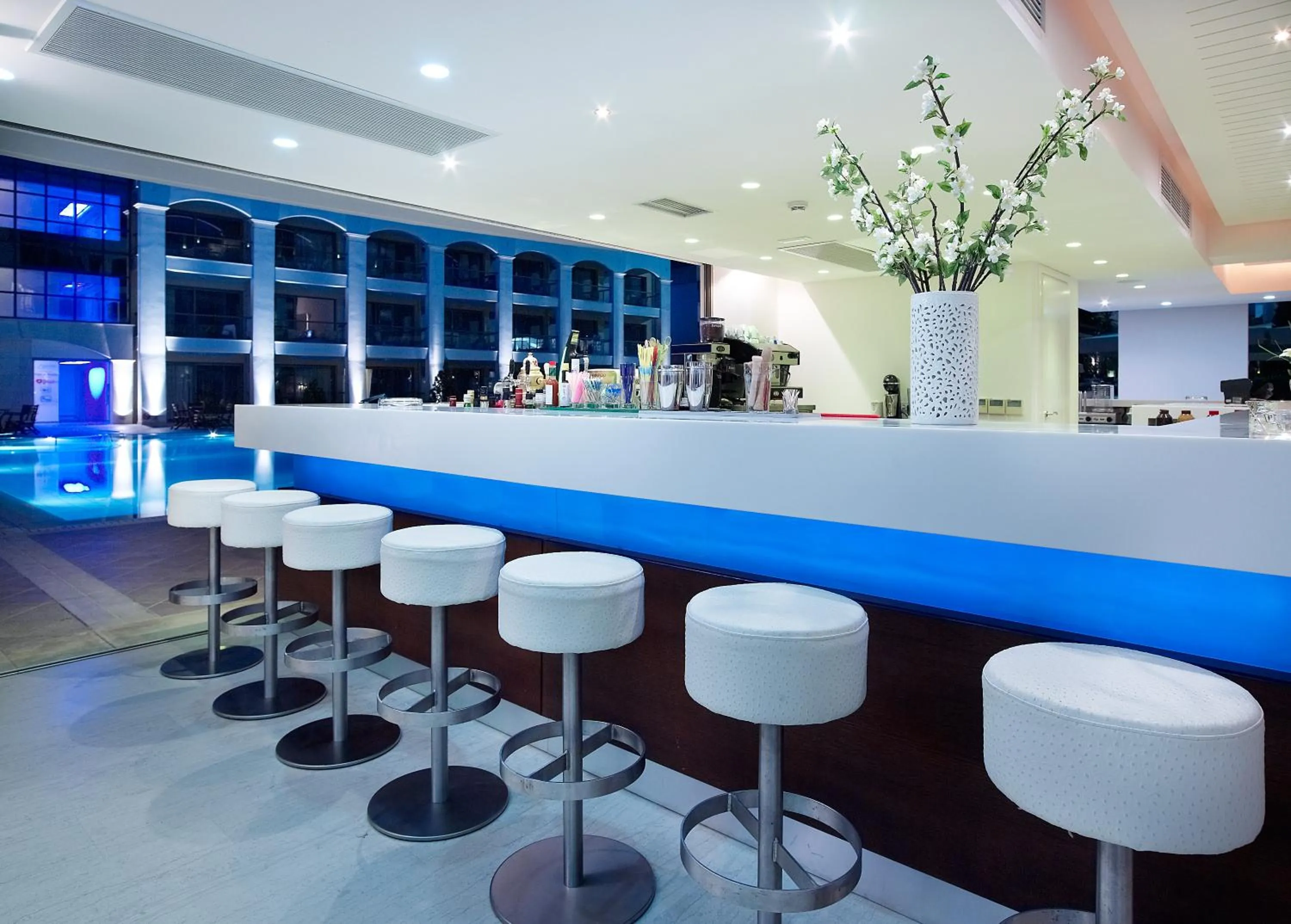 Food and drinks in Albatros Spa & Resort Hotel