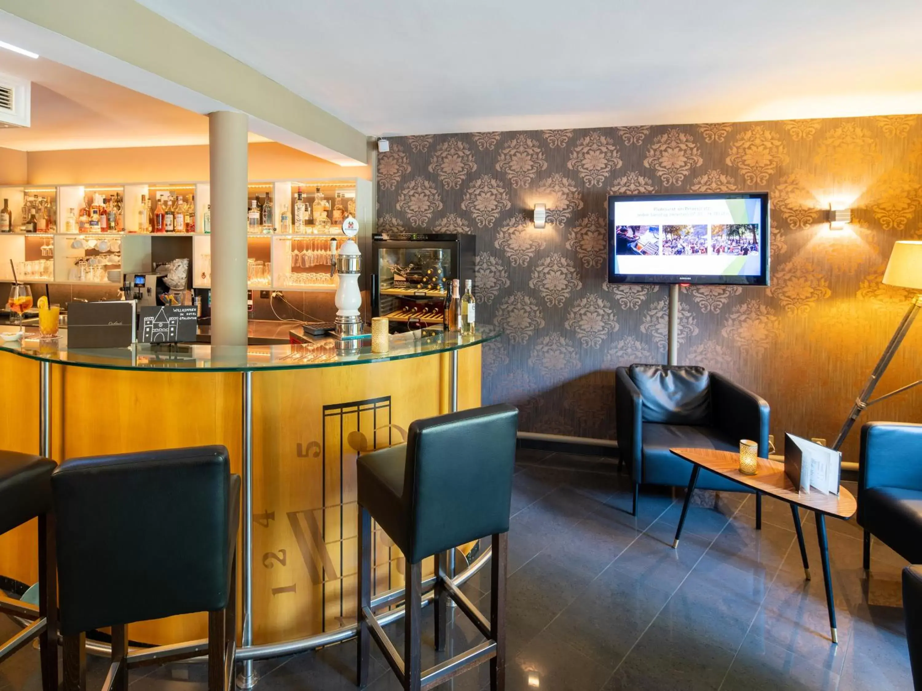 Lobby or reception, Lounge/Bar in Hotel Spalentor - Ihr sympathisches Stadthotel