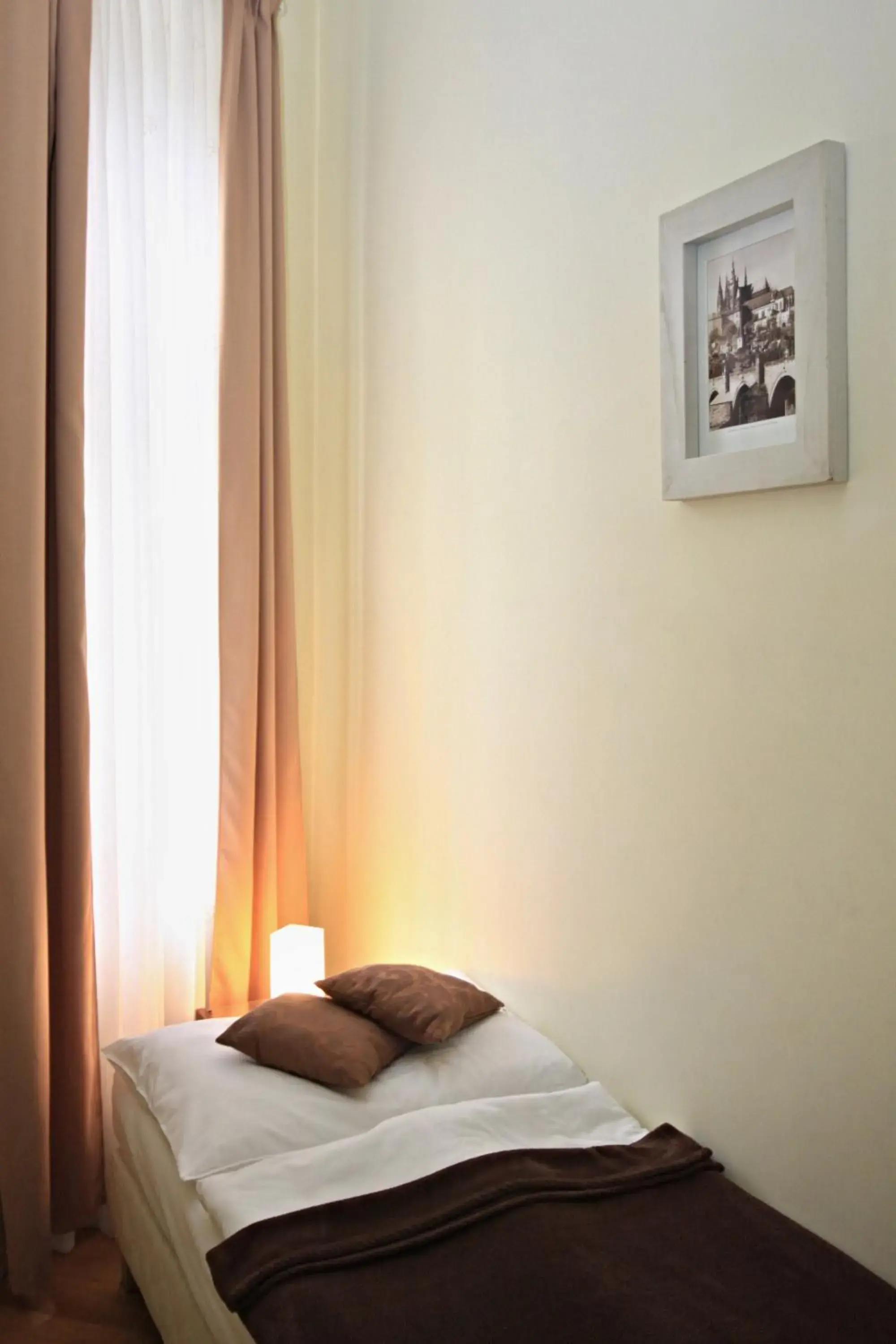 Bed in River View Residence Bed in River View Residence