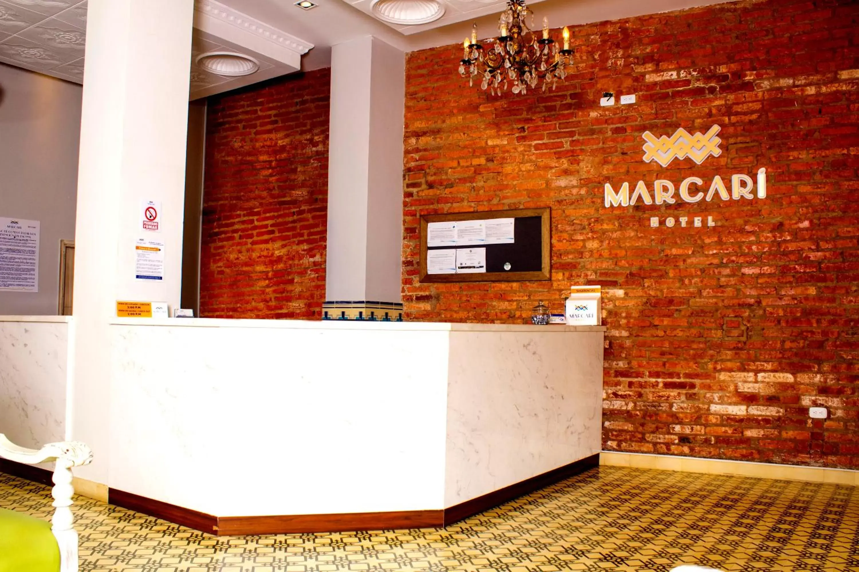 Facade/entrance, Lobby/Reception in Hotel Med Centro - Marcari