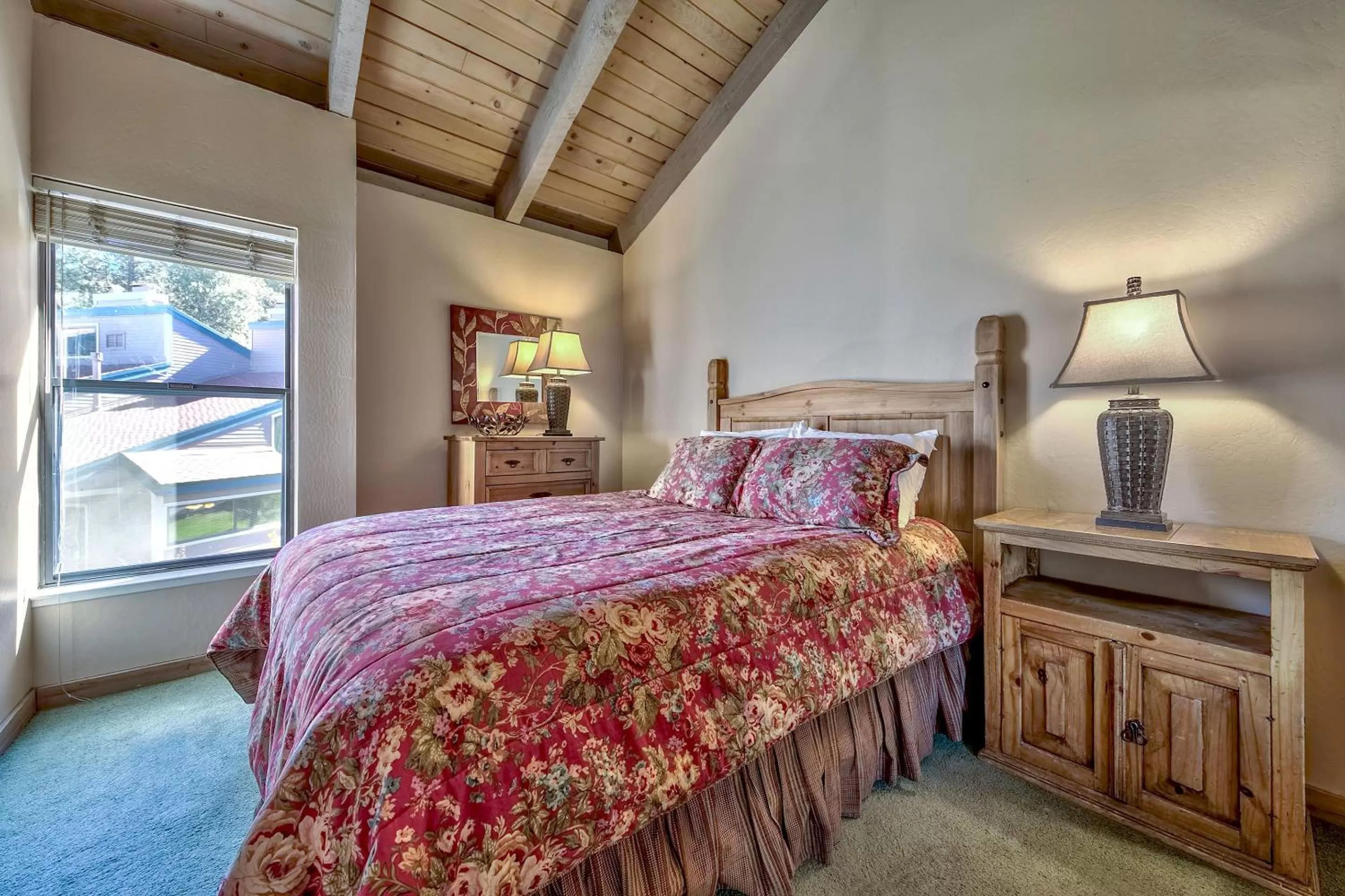 Bed in Lakeland Village at Heavenly