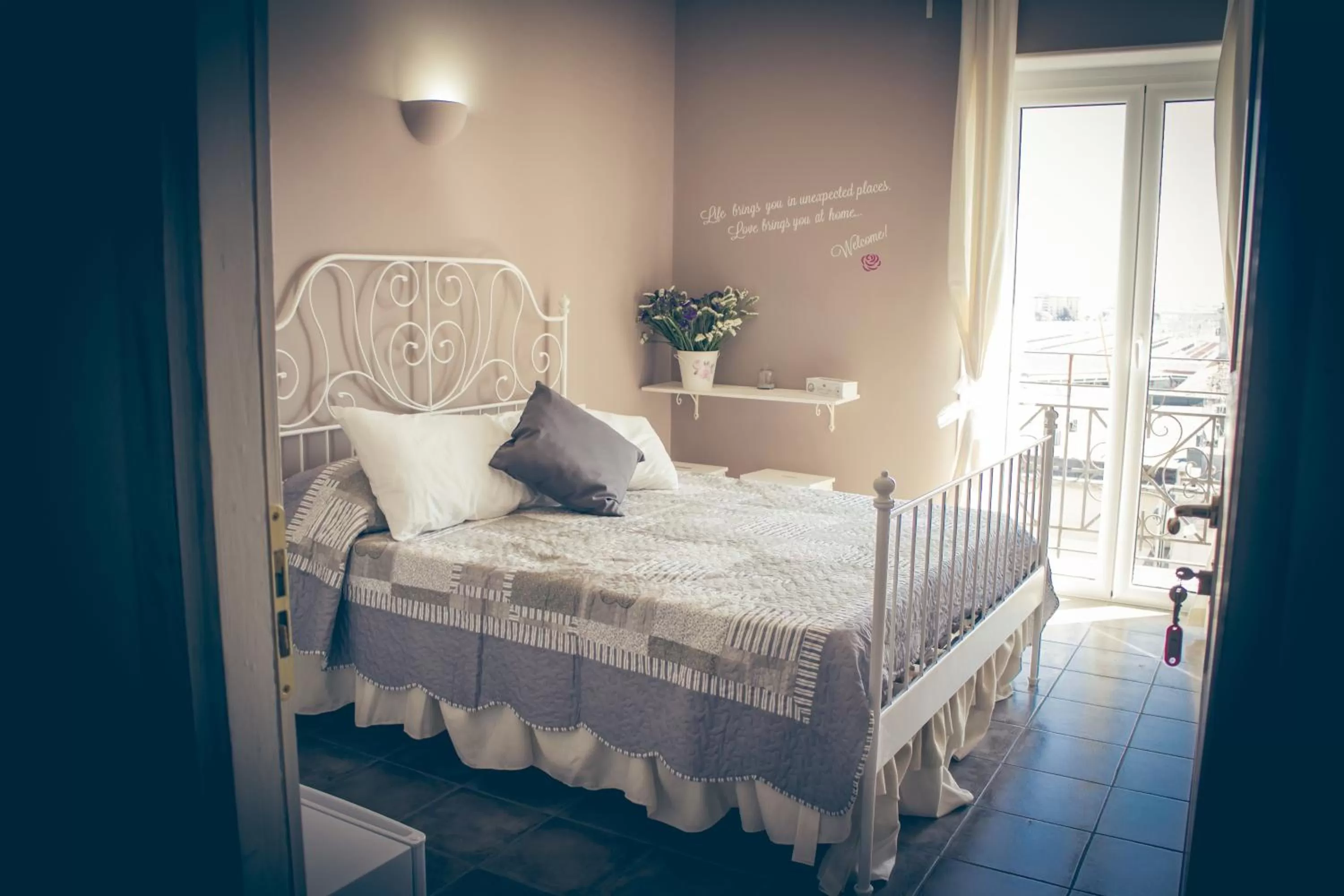 Bedroom, Bed in La Peonia