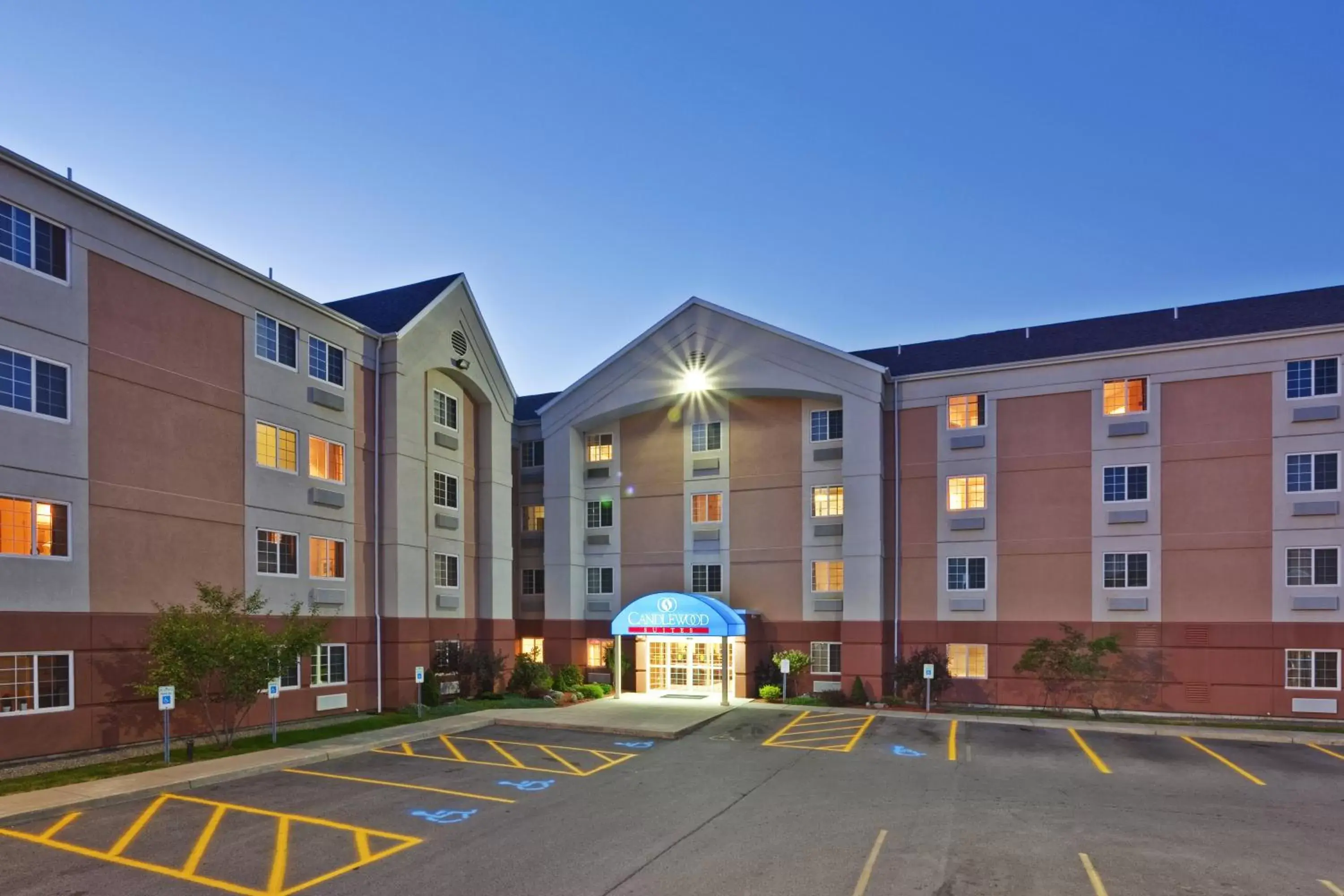 Property Building in Candlewood Suites Syracuse-Airport