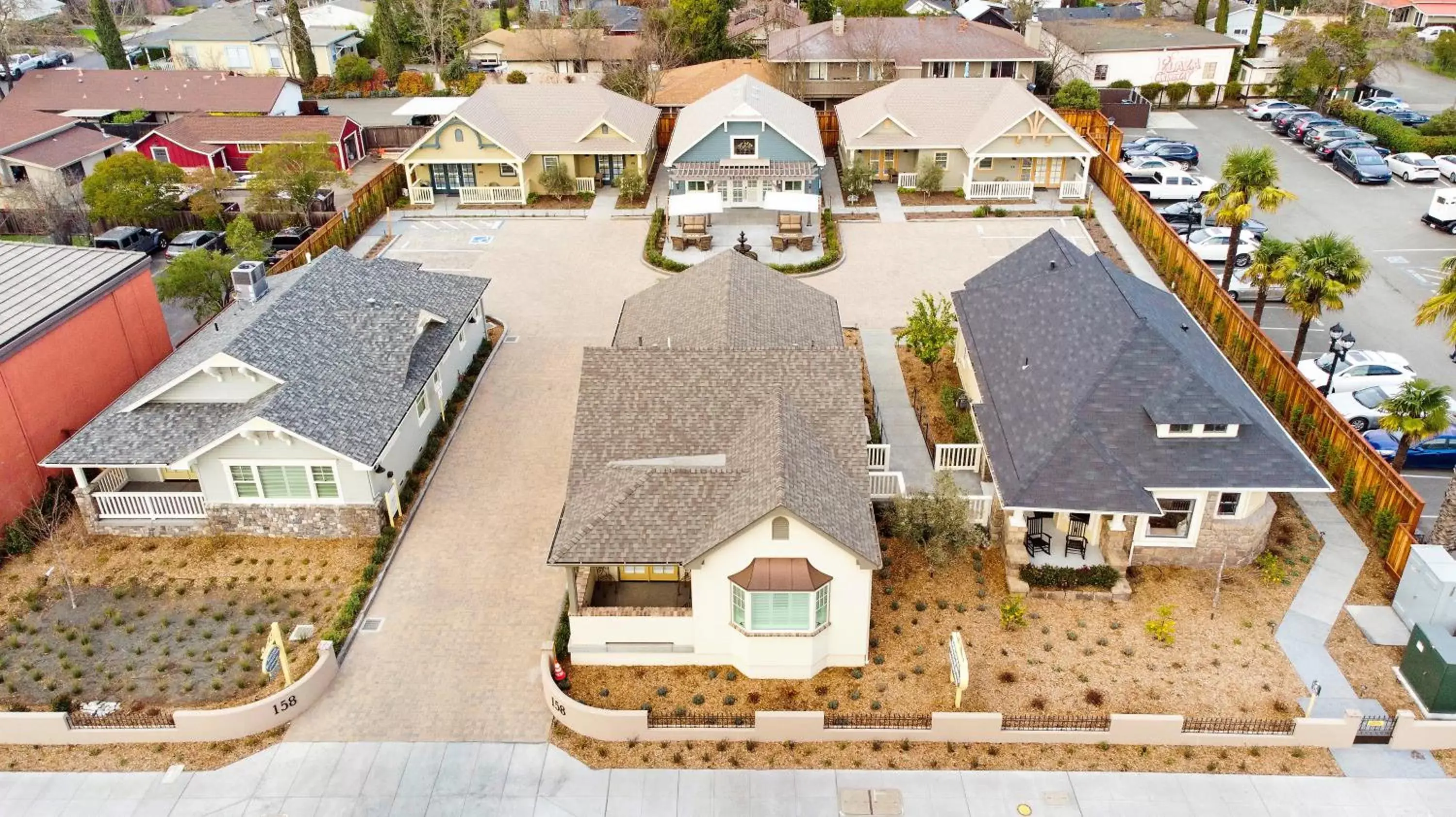 Property building, Bird's-eye View in Sonoma Bungalows