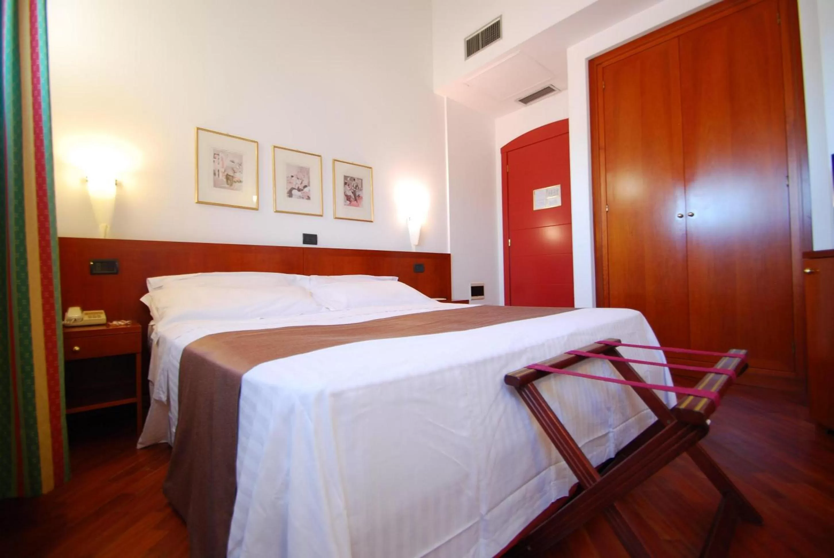 Photo of the whole room, Bed in Alla Rocca Hotel Conference & Restaurant