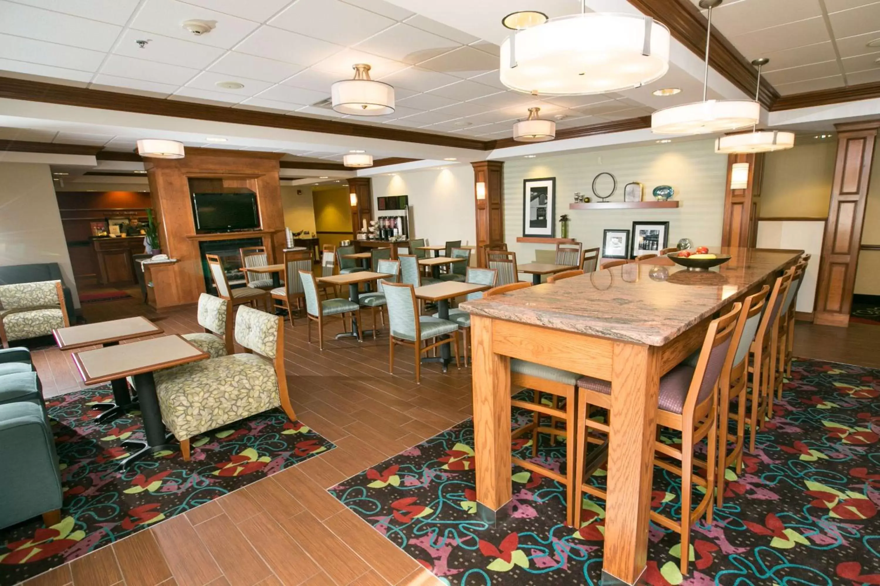 Dining area, Restaurant/Places to Eat in Hampton Inn Hadley-Amherst Area