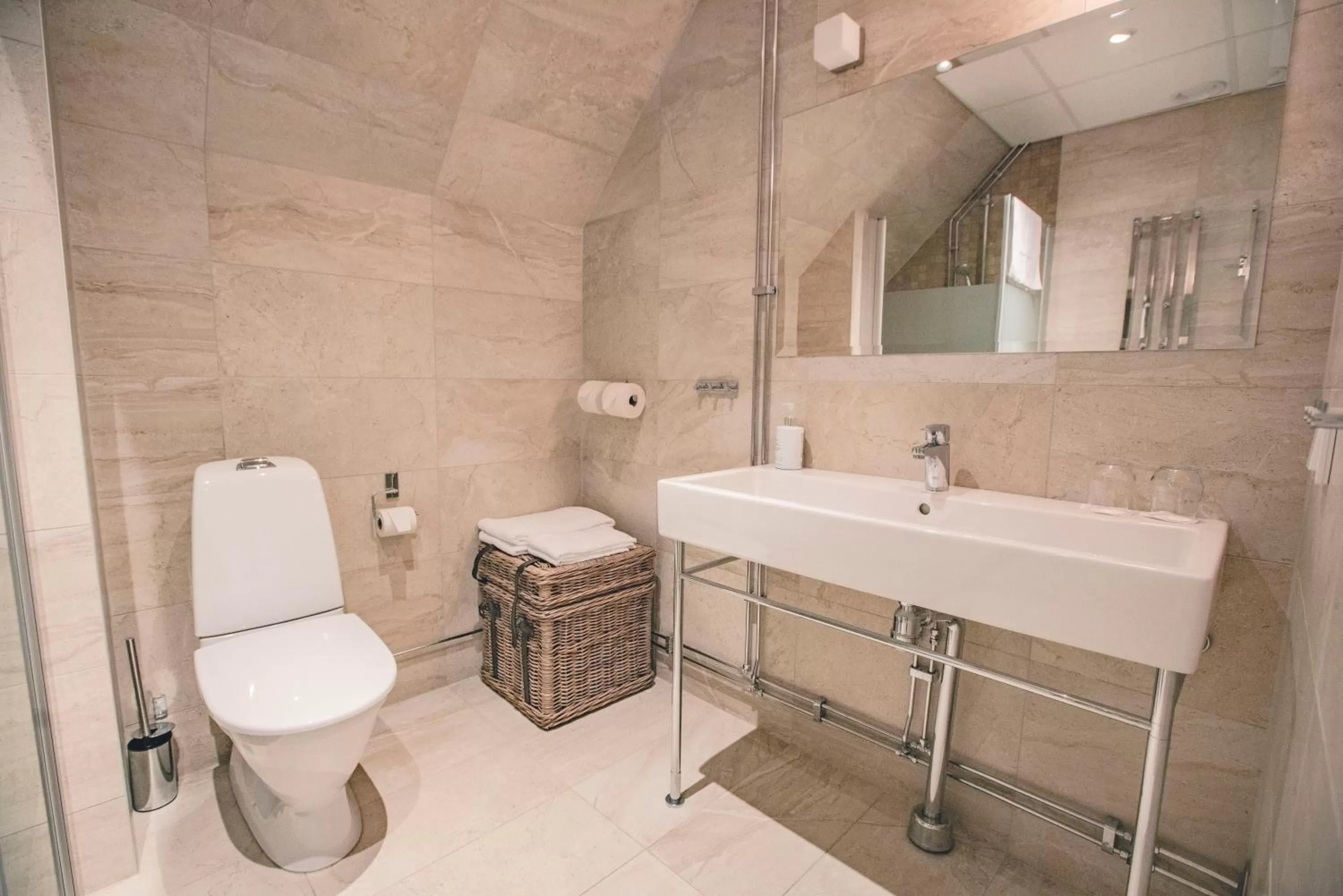 Toilet in Halmstad Golfarena Hotell & Lägenheter