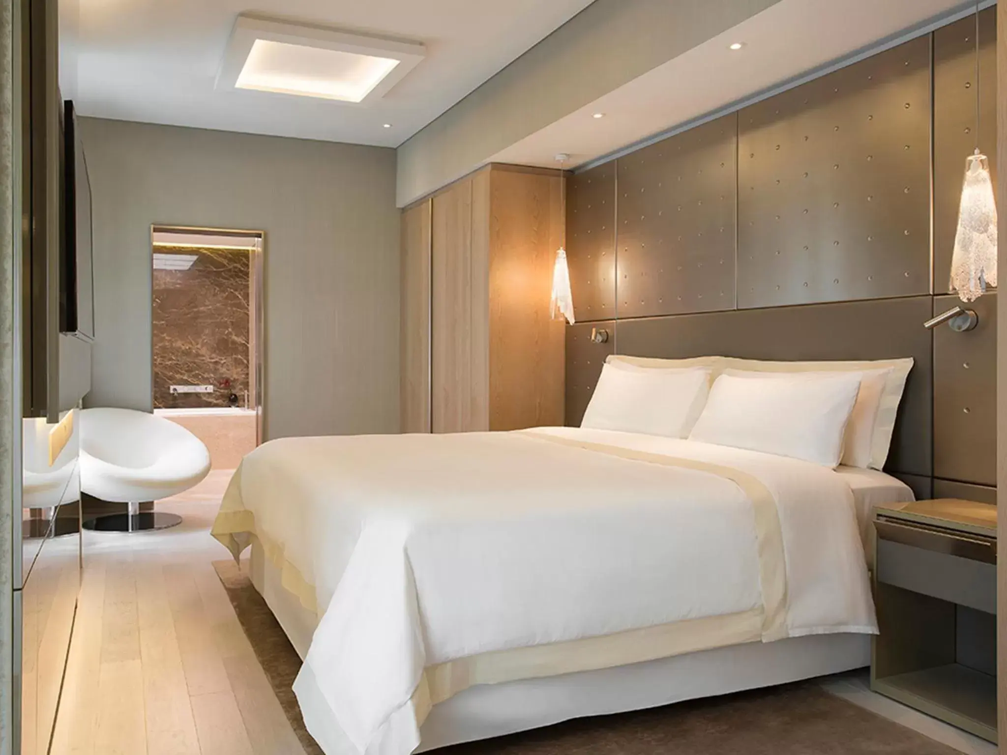 Bedroom, Bed in Excelsior Hotel Gallia, a Luxury Collection Hotel, Milan