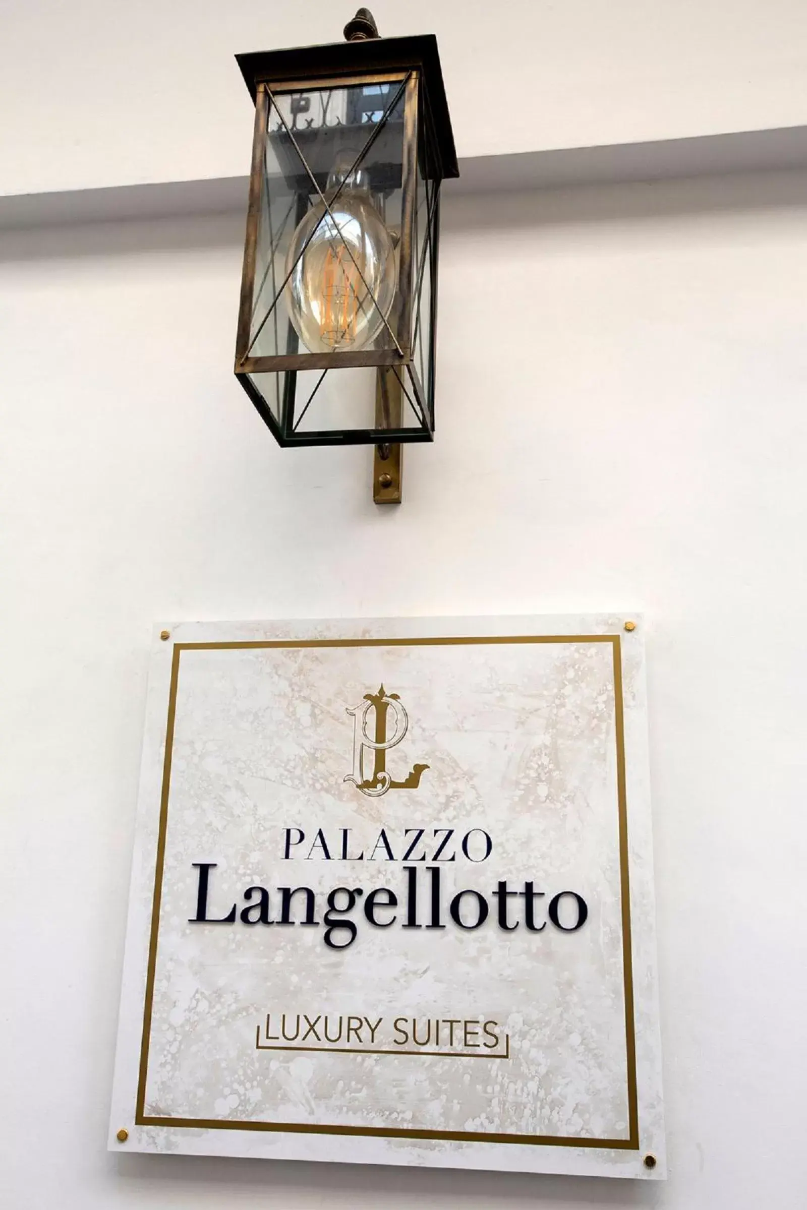 Property logo or sign in Palazzo Langellotto
