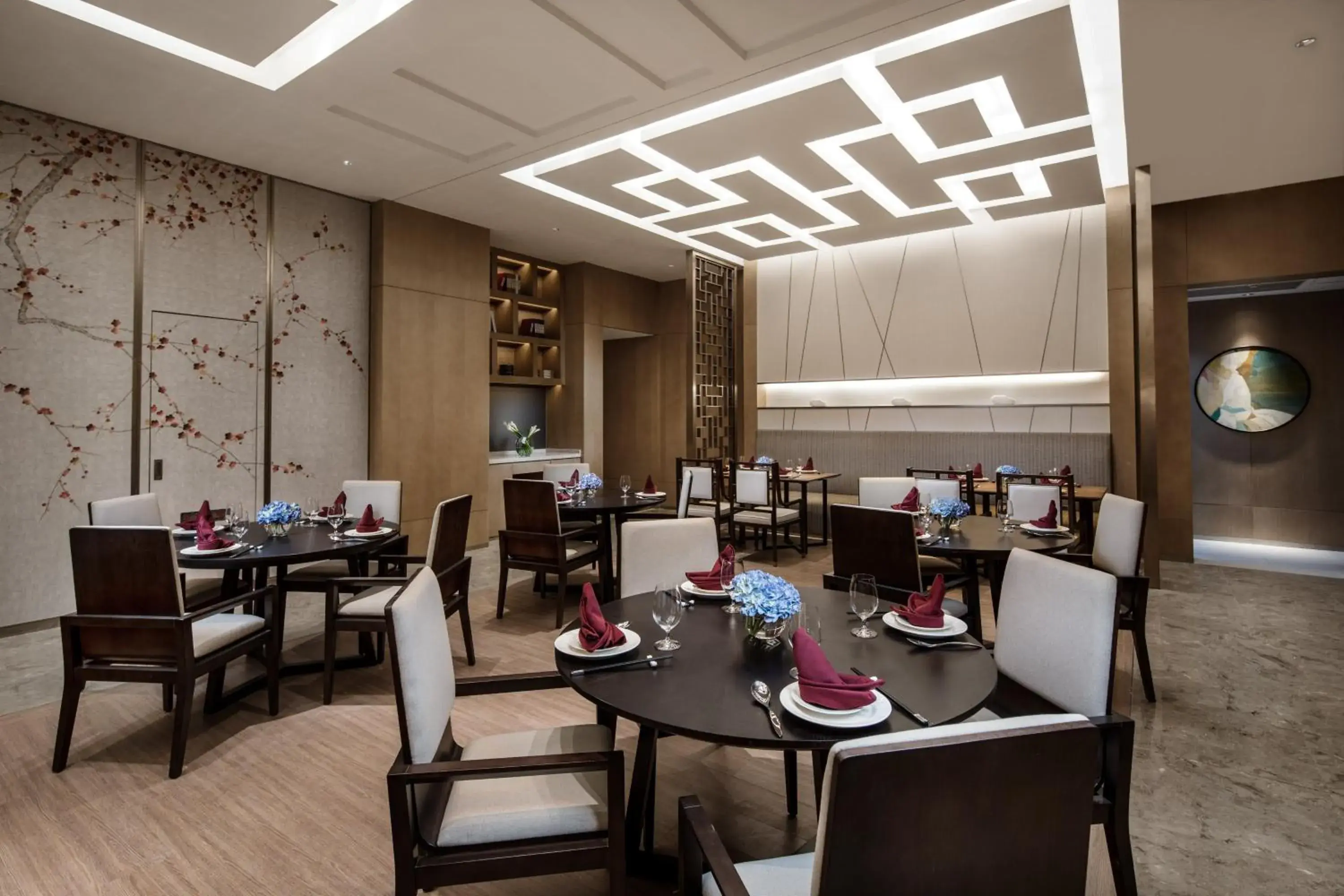 Restaurant/Places to Eat in Holiday Inn Nanjing Harbour, an IHG Hotel