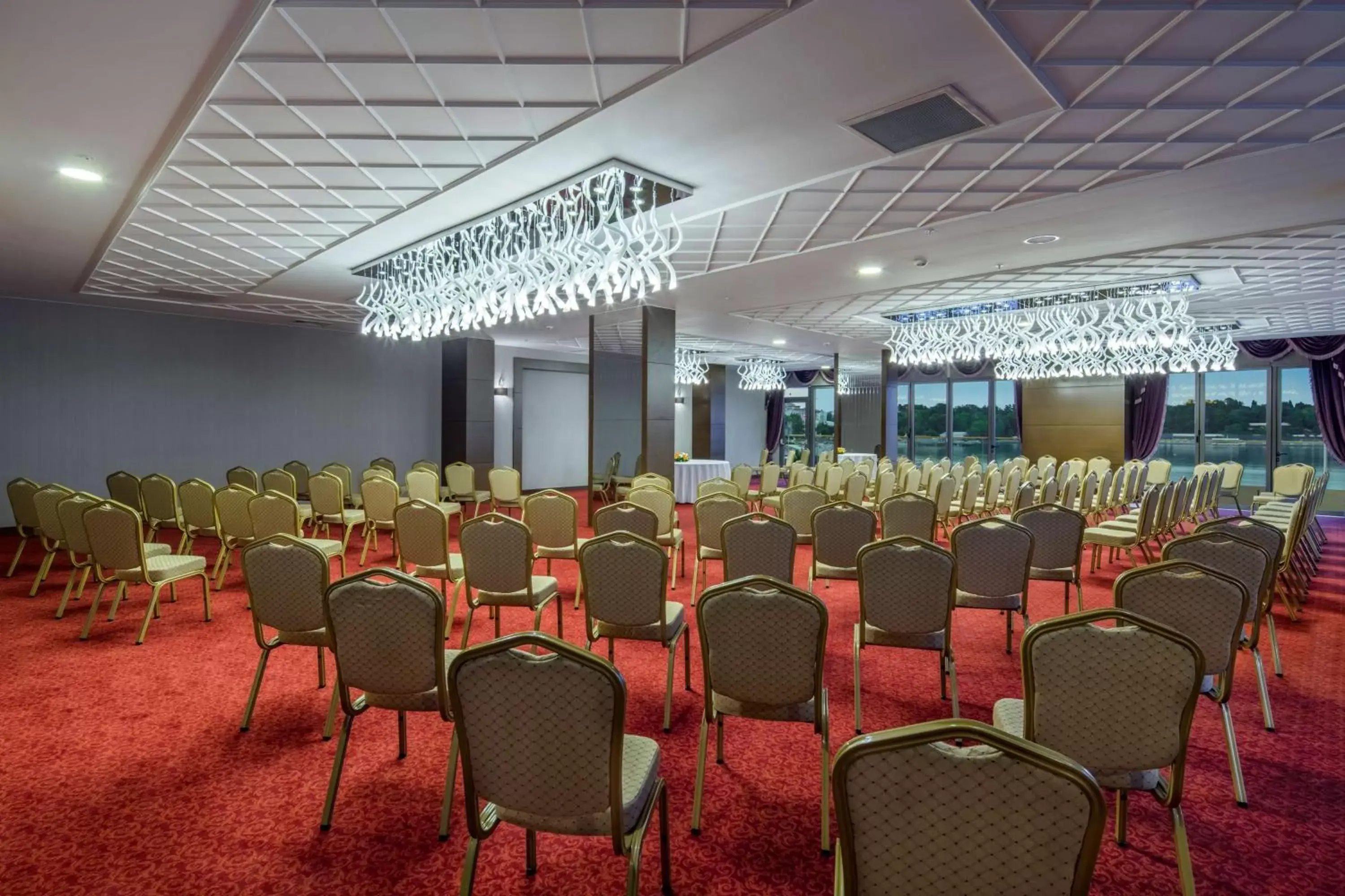 Meeting/conference room in Hampton by Hilton Canakkale Gelibolu