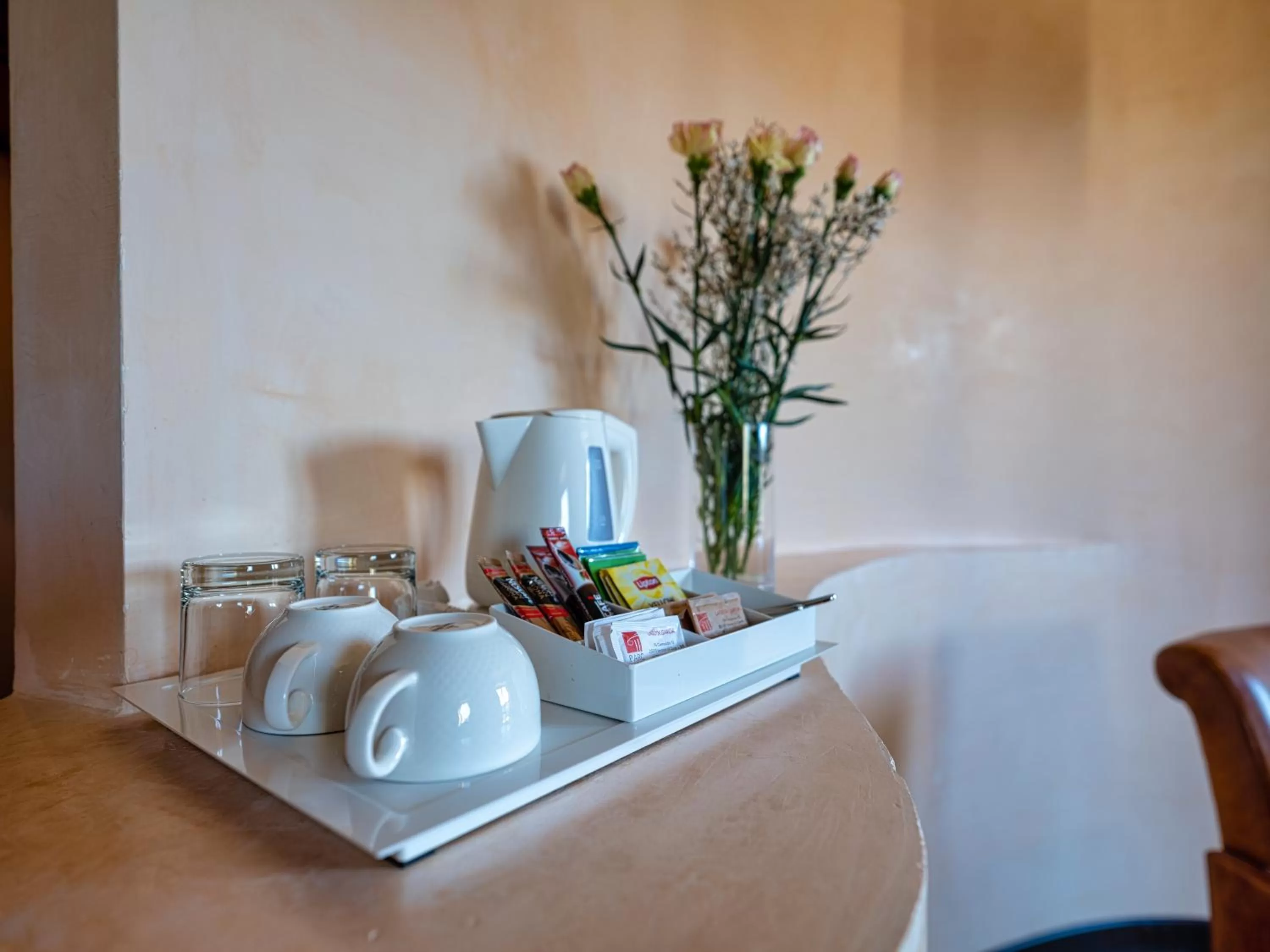 Coffee/tea facilities in Active Hotel Paradiso