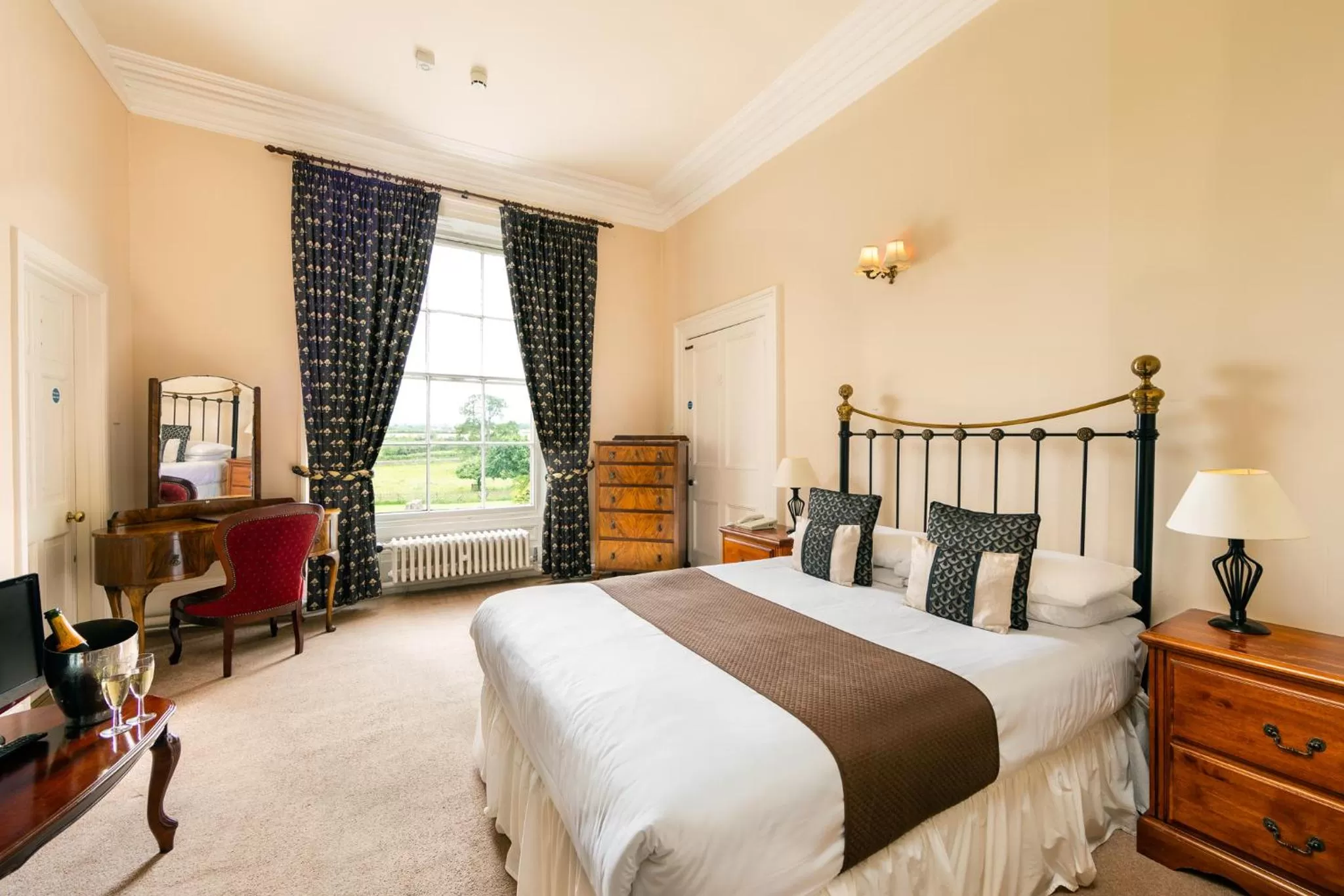 Bedroom, Bed in The Greenhill Hotel