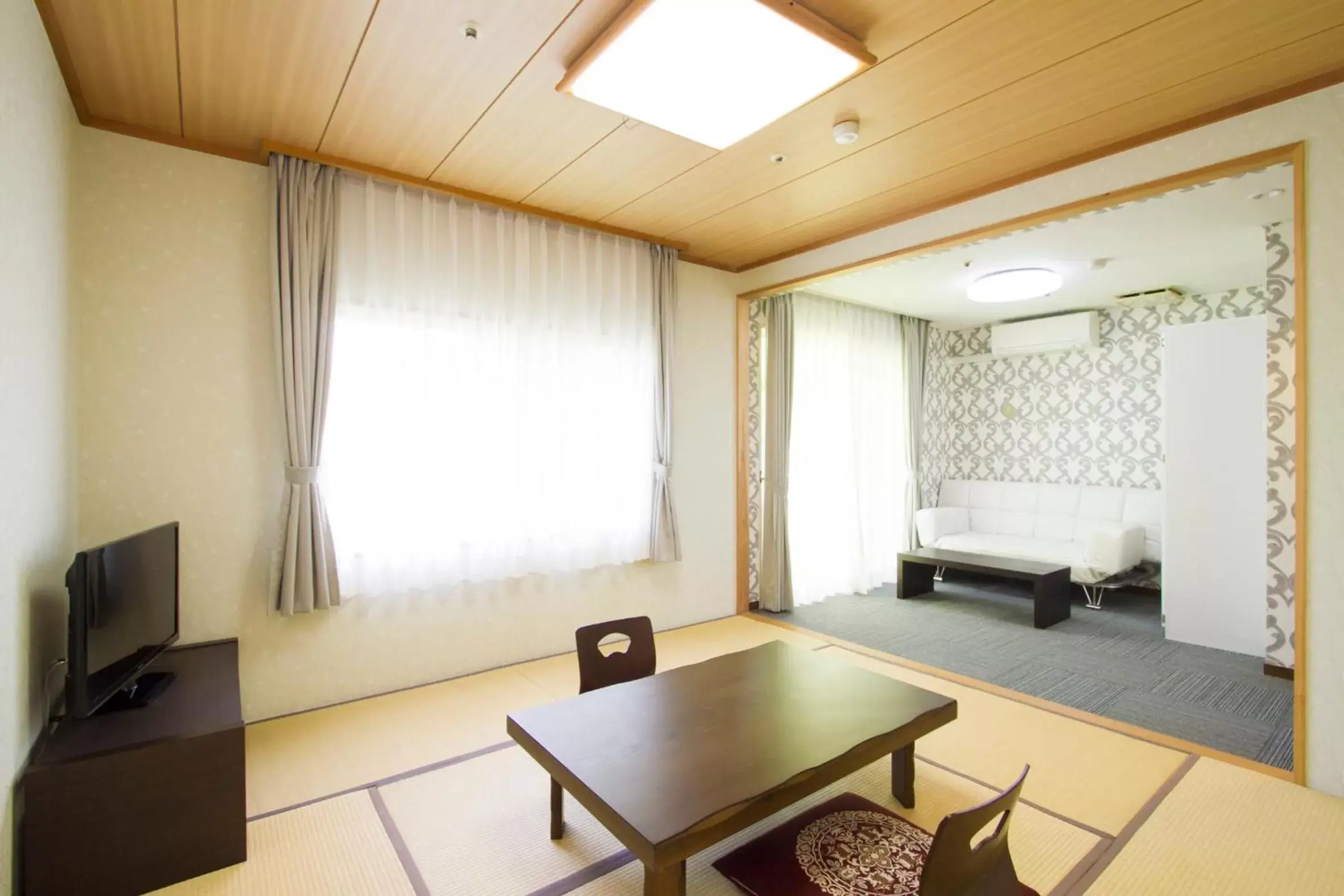 Photo of the whole room in Spa and Resort Hotel Solage Oita Hiji Beppuwan