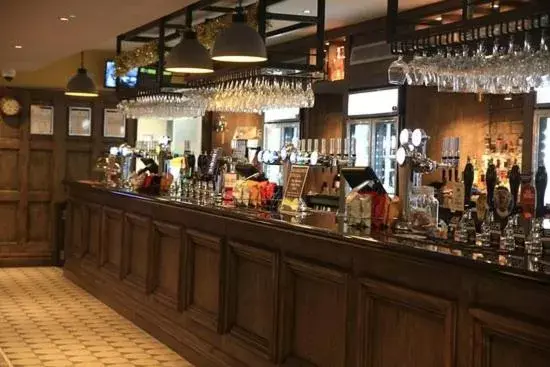 Lounge or bar, Lounge/Bar in The Troll Cart Wetherspoon