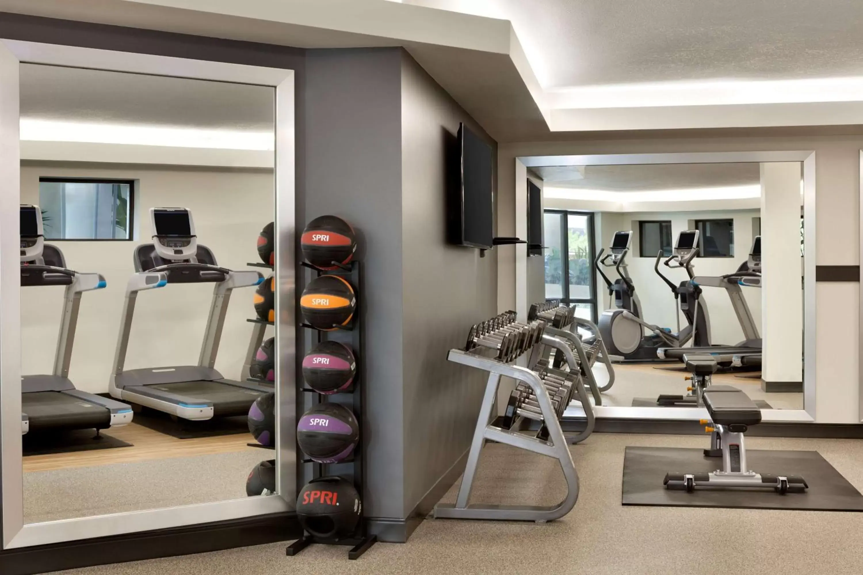 Fitness centre/facilities, Fitness Center/Facilities in DoubleTree by Hilton Minneapolis Park Place