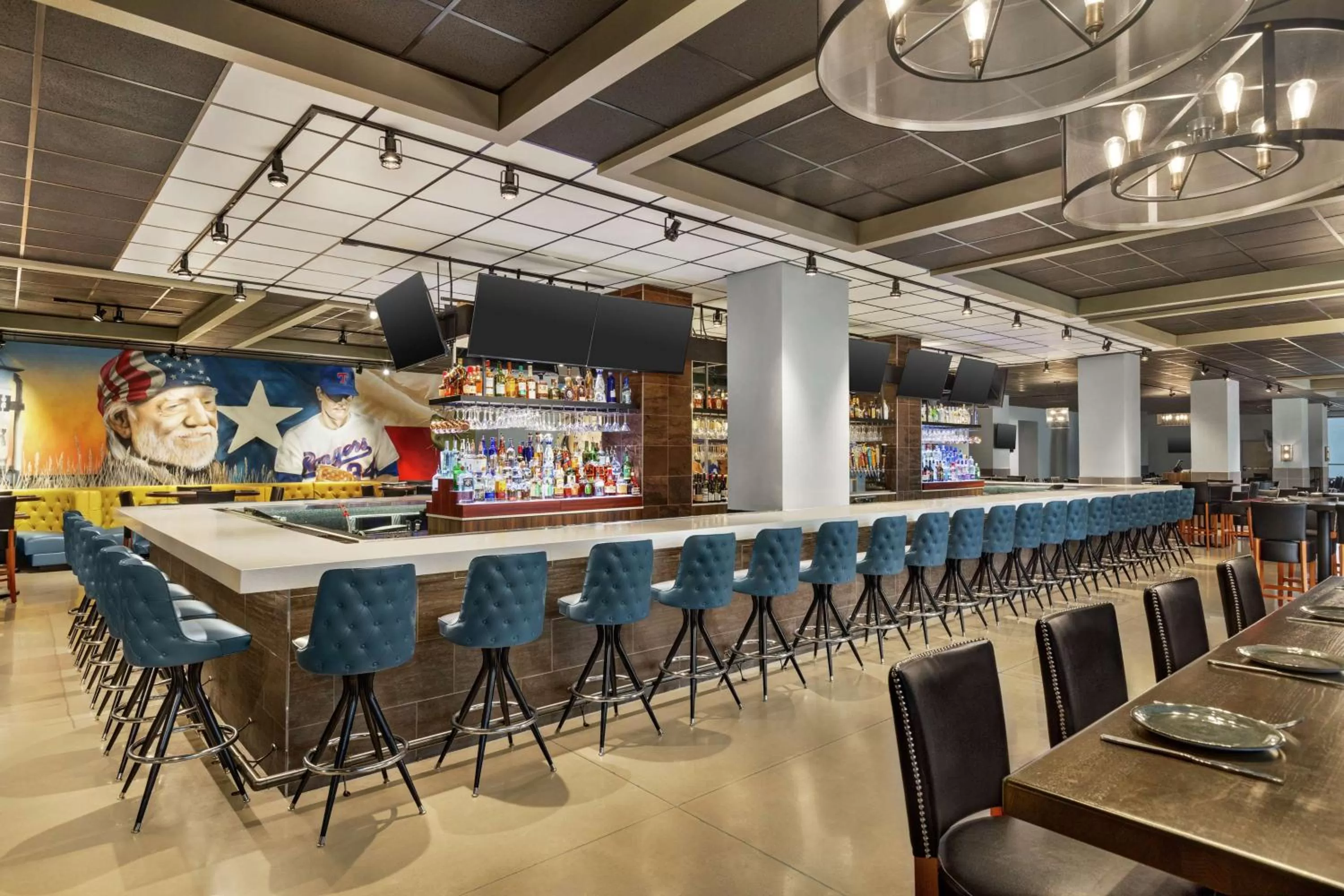 Lounge or bar in Embassy Suites by Hilton Round Rock