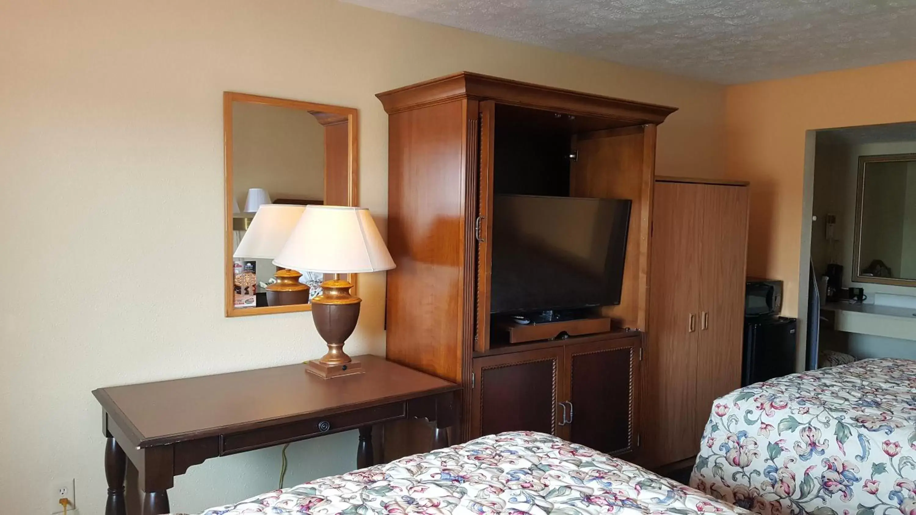 TV/Entertainment Center in Garden Inn and Extended Stay