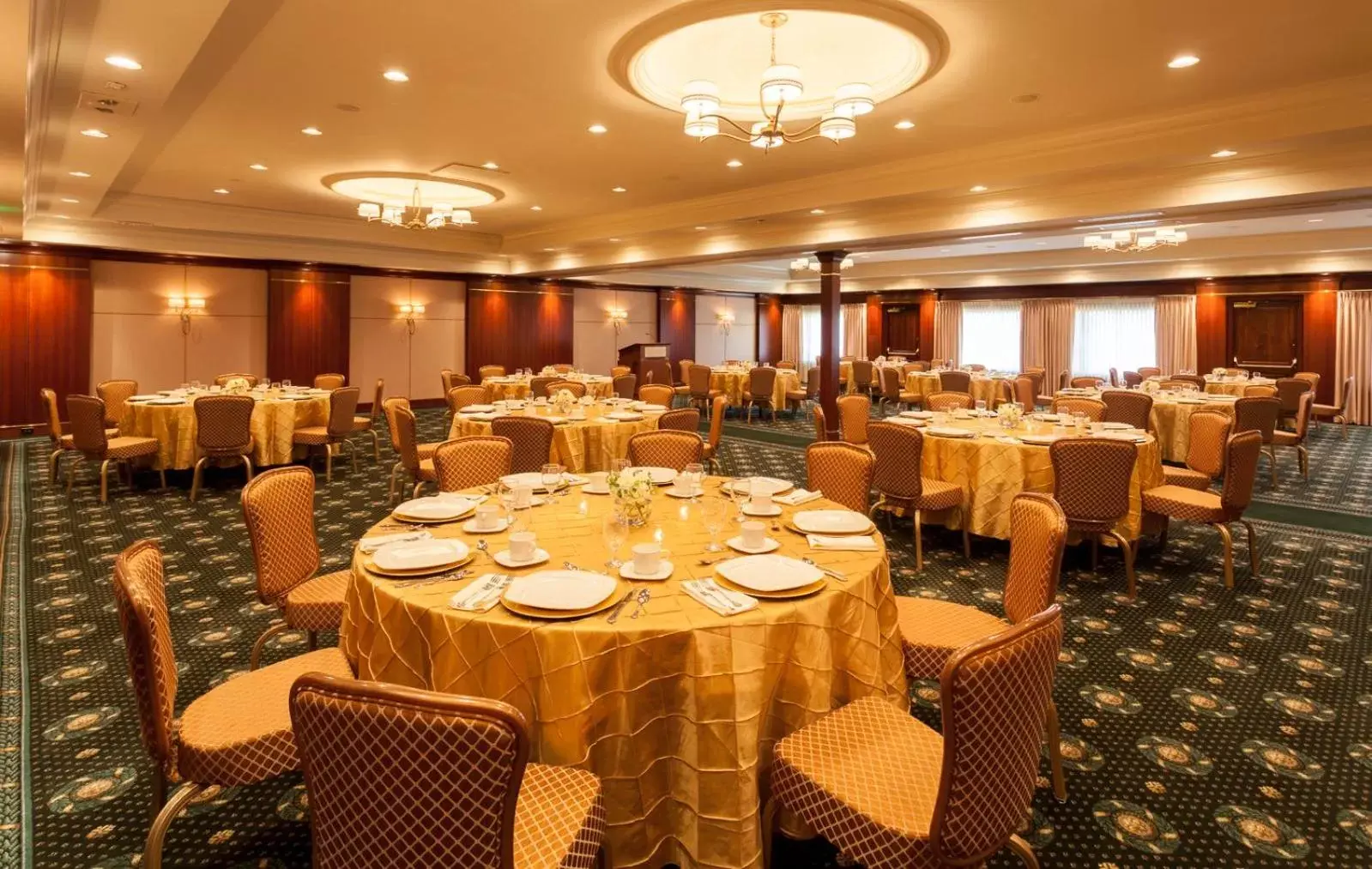 Banquet/Function facilities, Banquet Facilities in Ann Arbor Regent Hotel and Suites