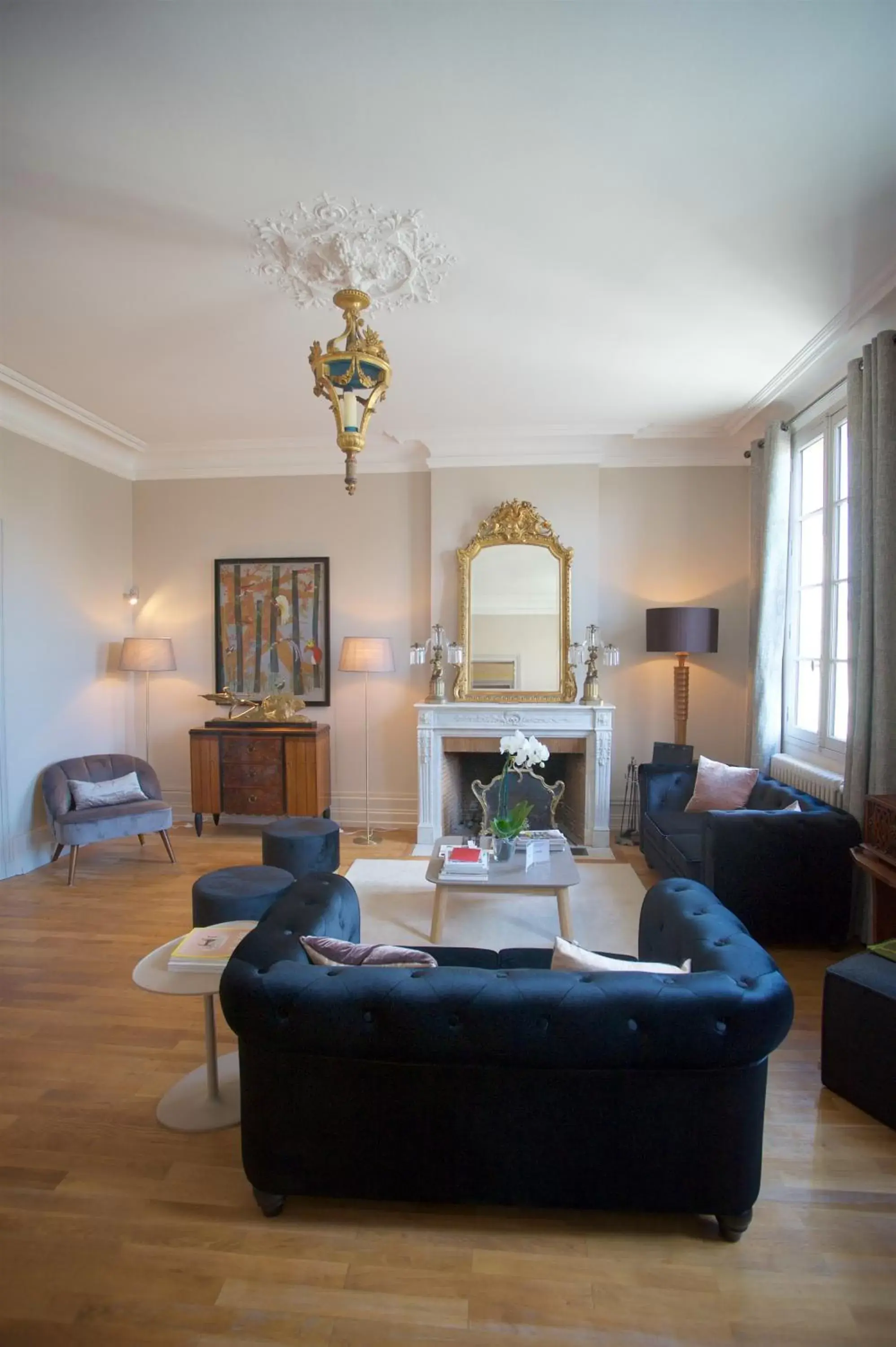 Living room, Seating Area in Clos 1906