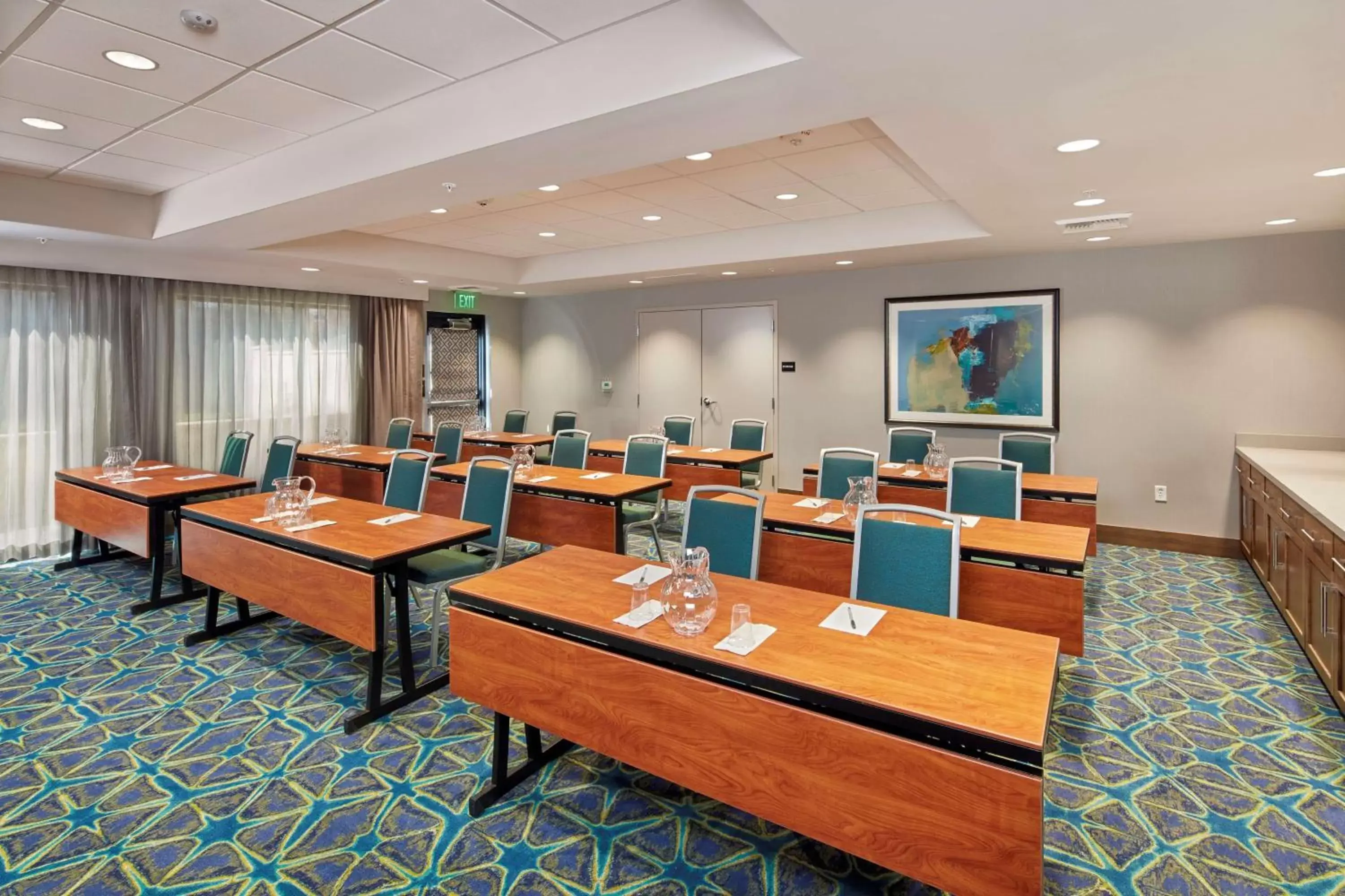 Meeting/conference room in Hampton Inn & Suites Sacramento at CSUS
