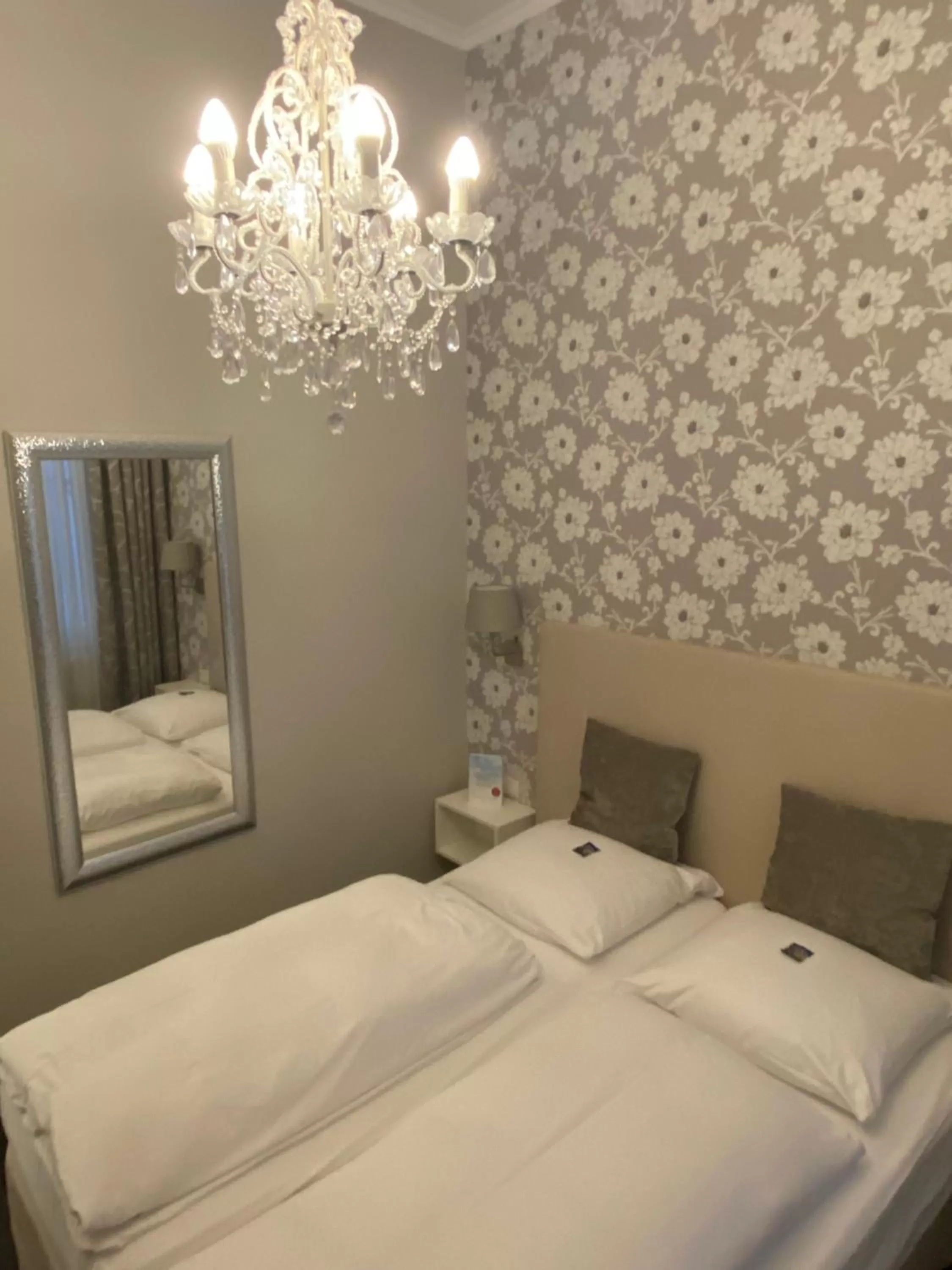 Standard Double Room in Arthotel ANA Residence Bremen