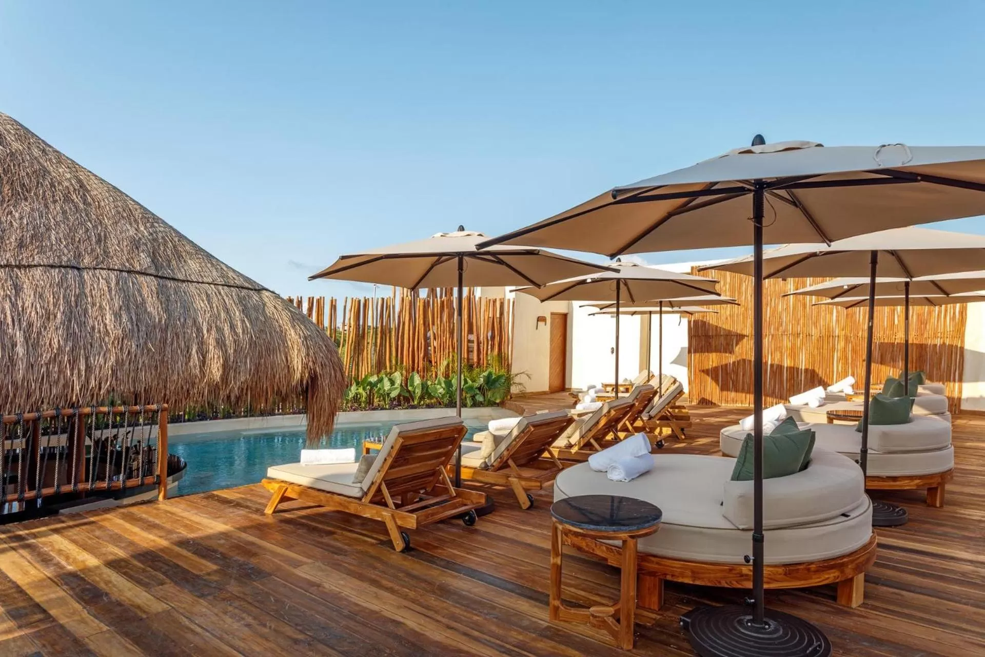 Swimming pool in Hotel Shibari - Restaurant & Cenote Club