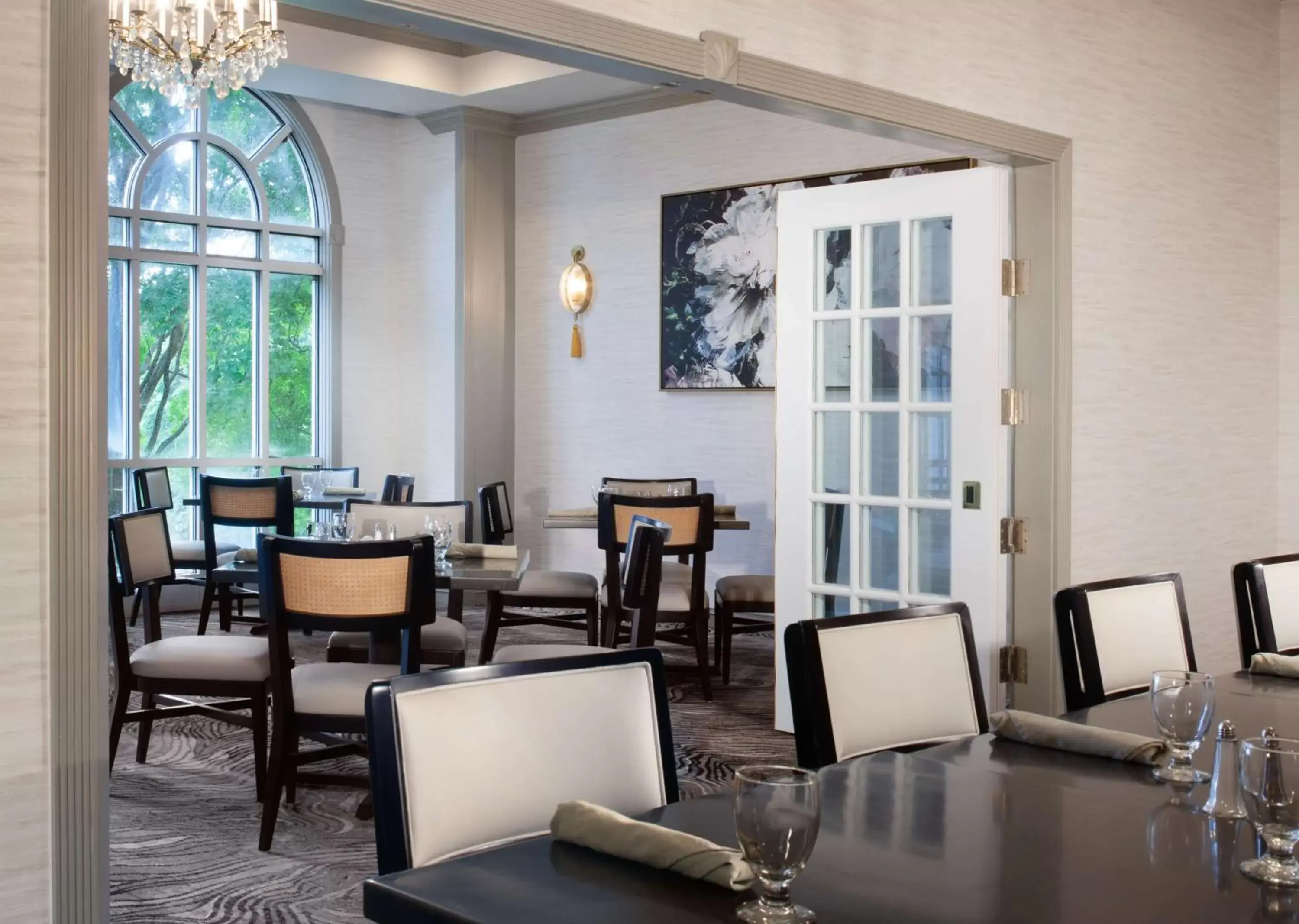 Restaurant/Places to Eat in Hilton Atlanta/Marietta Hotel & Conference Center