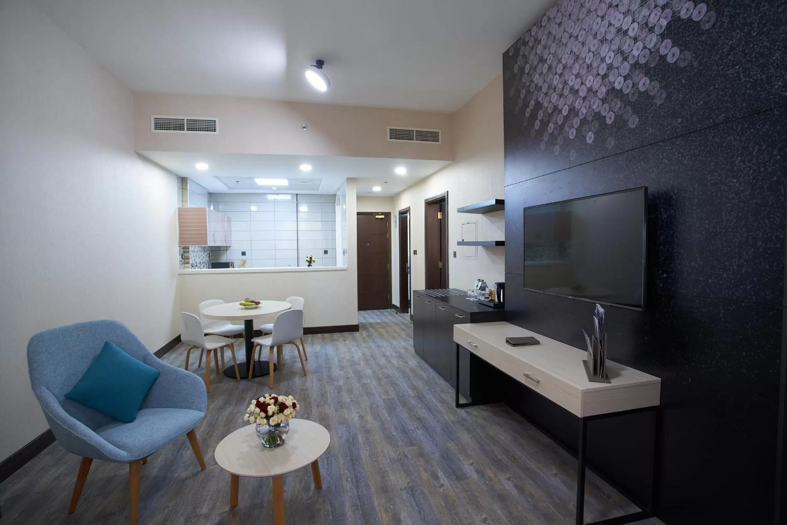 Communal lounge/ TV room in TIME Express Hotel Al Khan