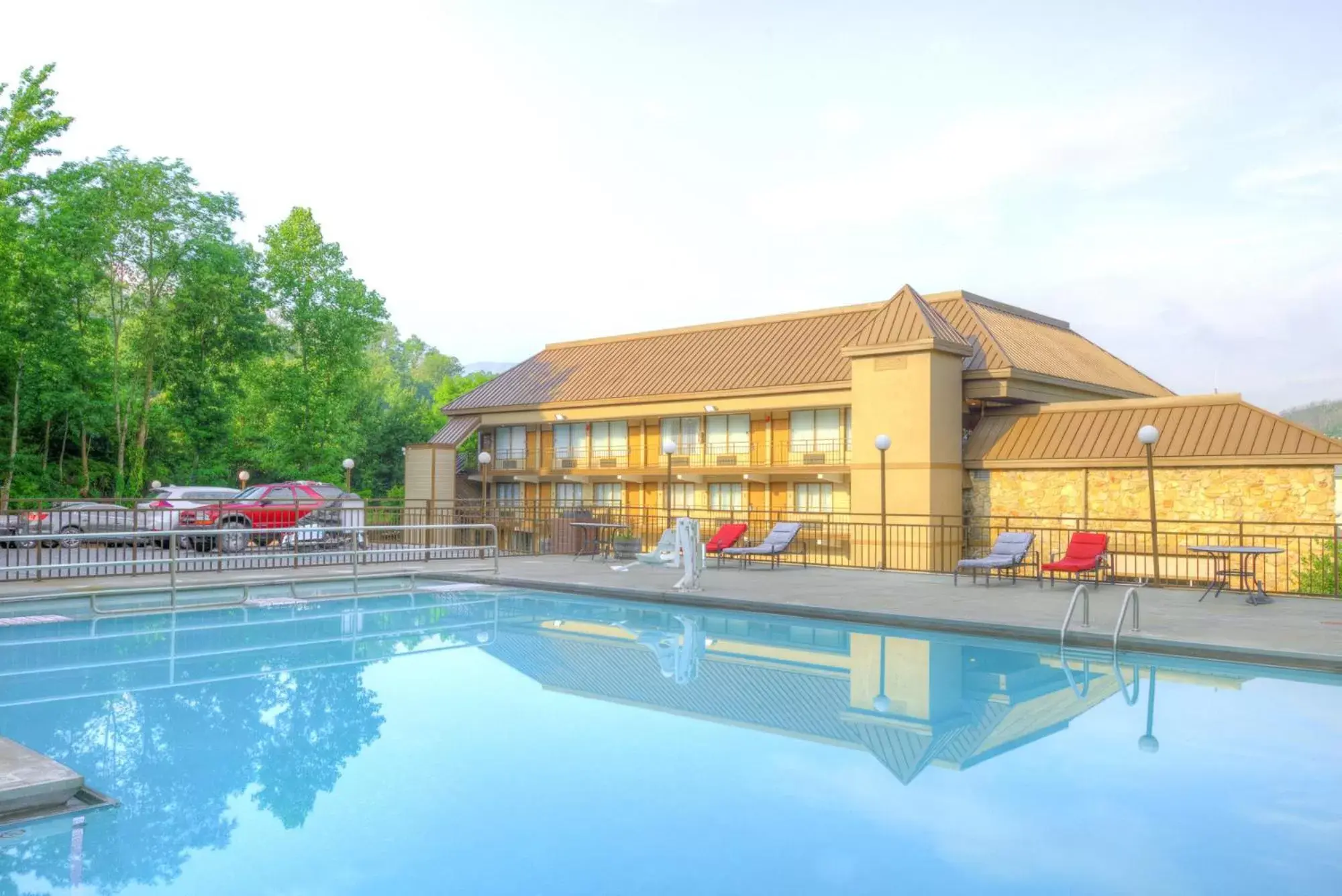 Swimming Pool in Clarion Pointe Downtown Gatlinburg