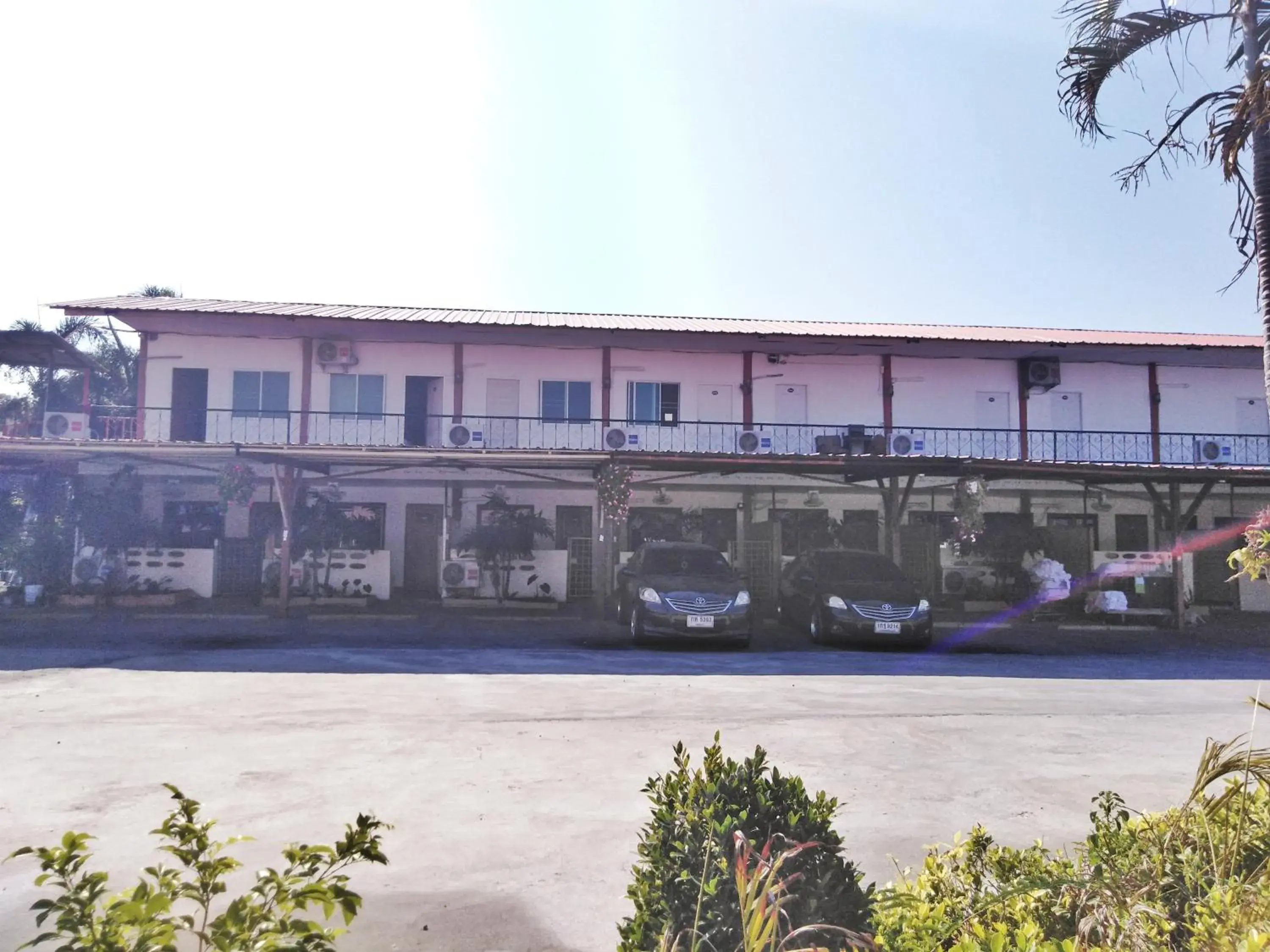 Property building in Baan Kaew Ruen Kwan Property building in Baan Kaew Ruen Kwan