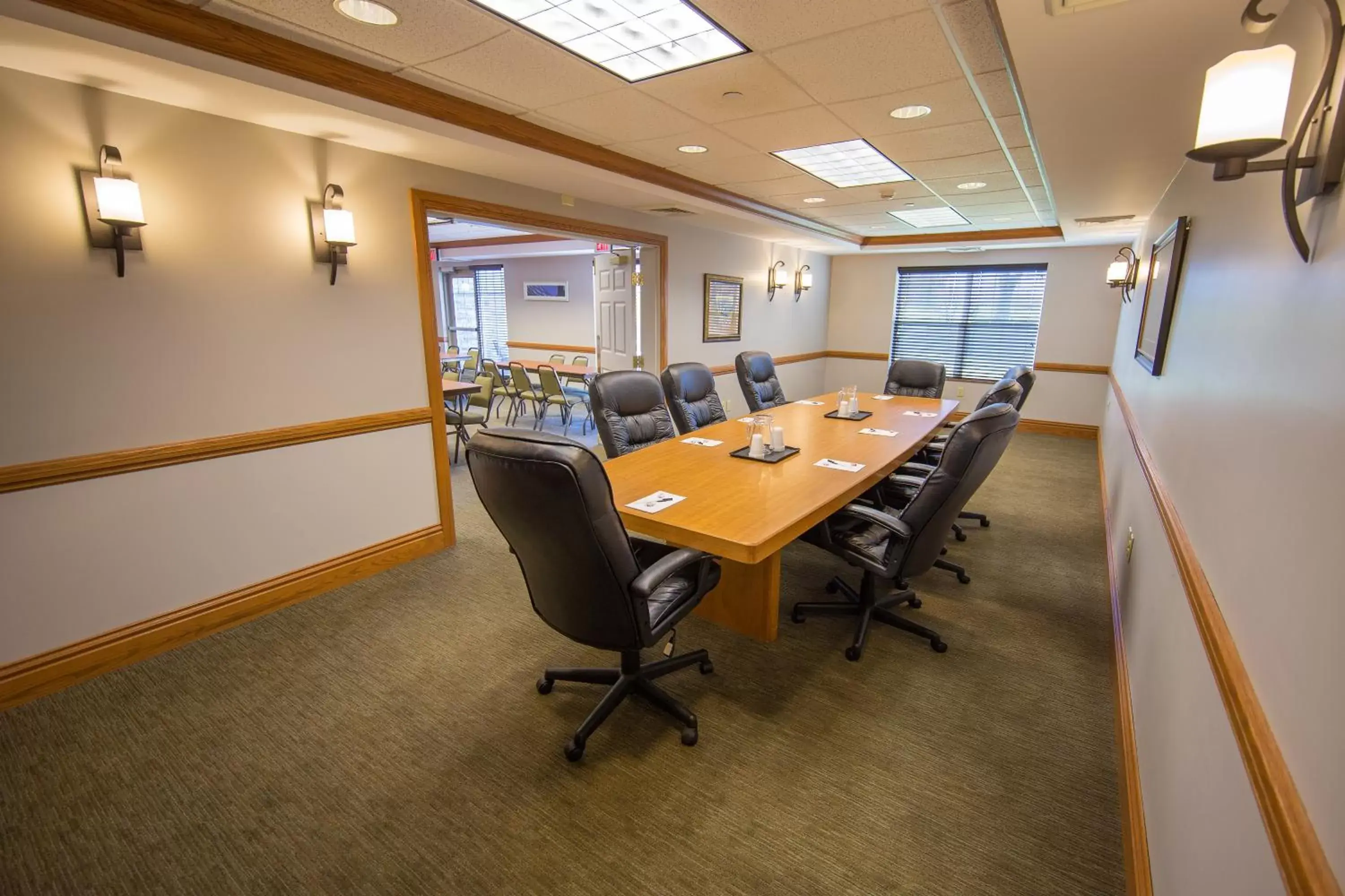 Meeting/conference room in Country Inn & Suites by Radisson, Portage, IN