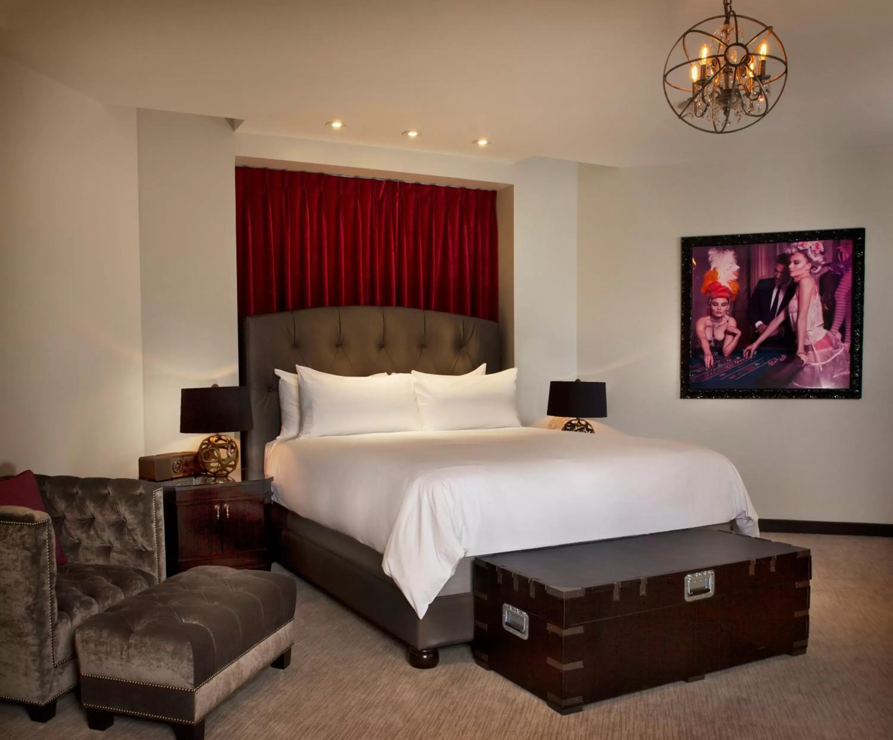 Bedroom, Bed in The Cromwell Hotel & Casino