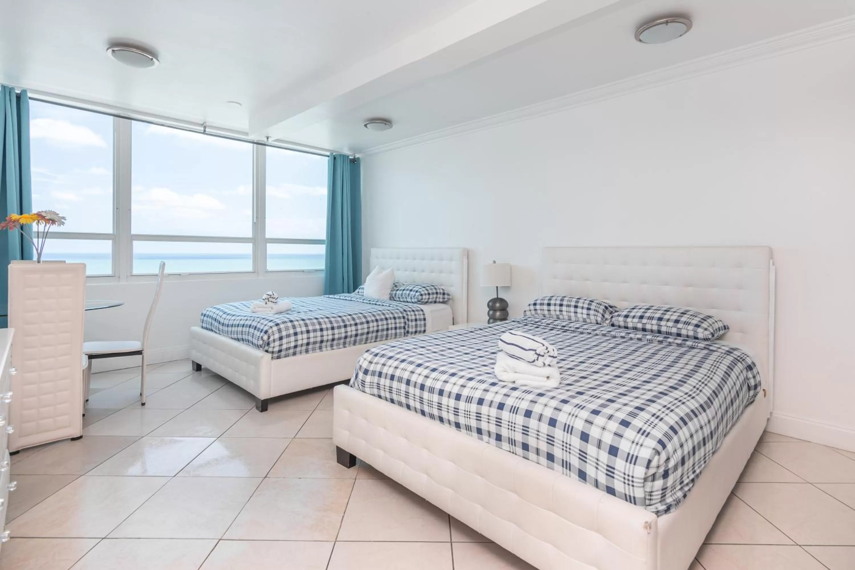 Photo of the whole room, Bed in Girasole Rentals