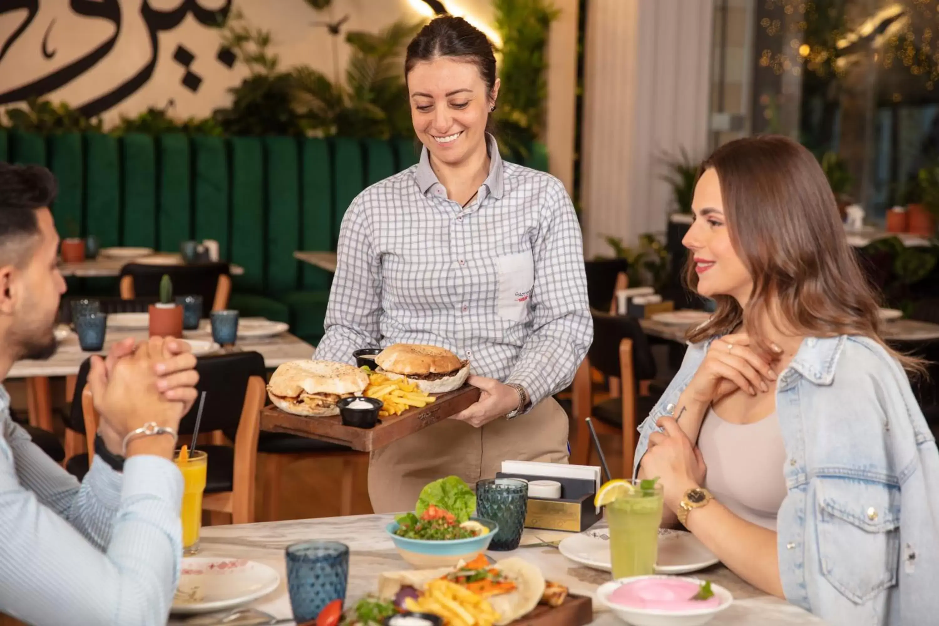 Restaurant/places to eat in The Abdali Boulevard Hotel Restaurant/places to eat in The Abdali Boulevard Hotel