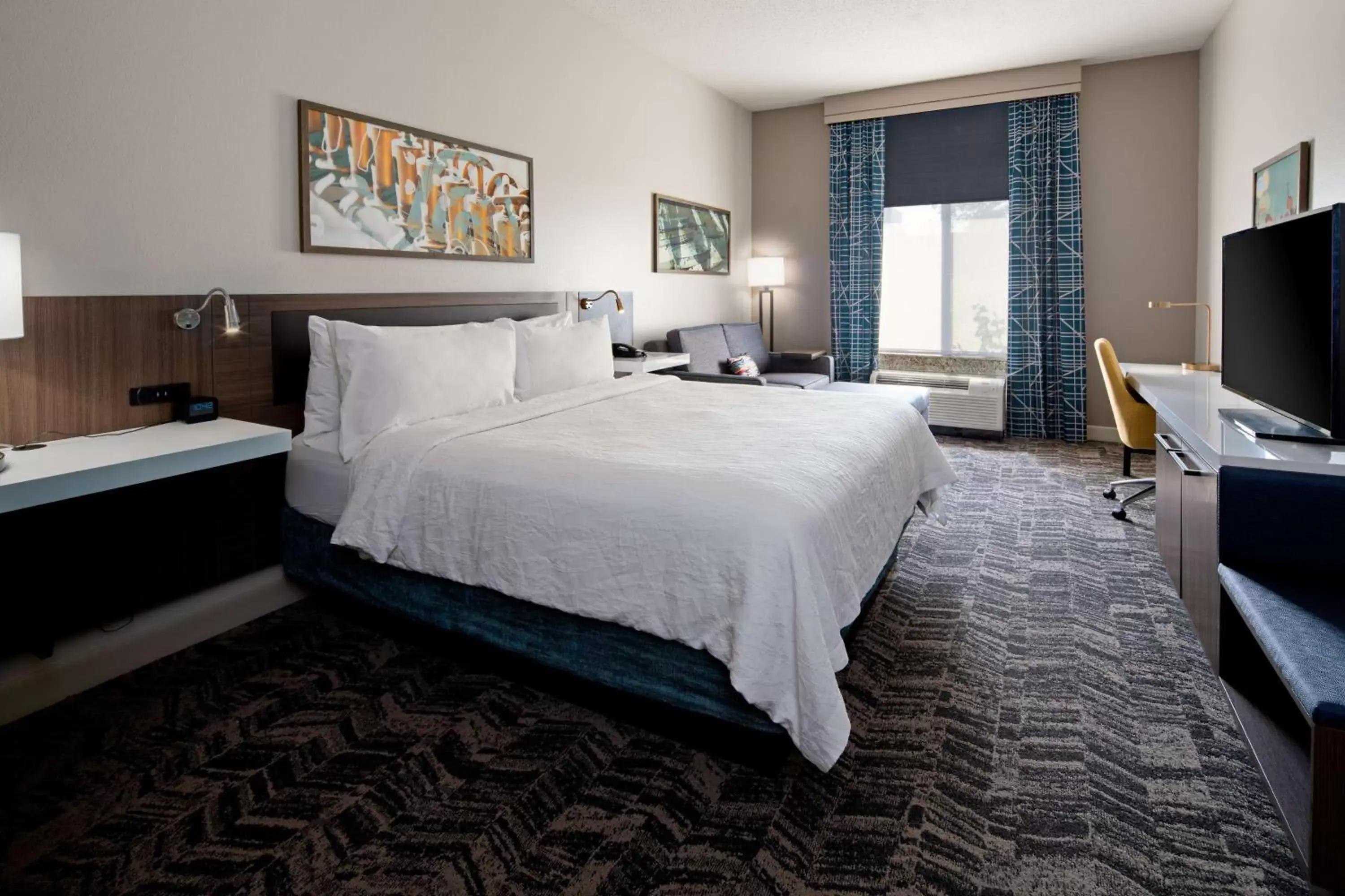 Bedroom, Bed in Hilton Garden Inn Minneapolis Maple Grove