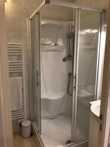 Bathroom in Hôtel Beau Rivage