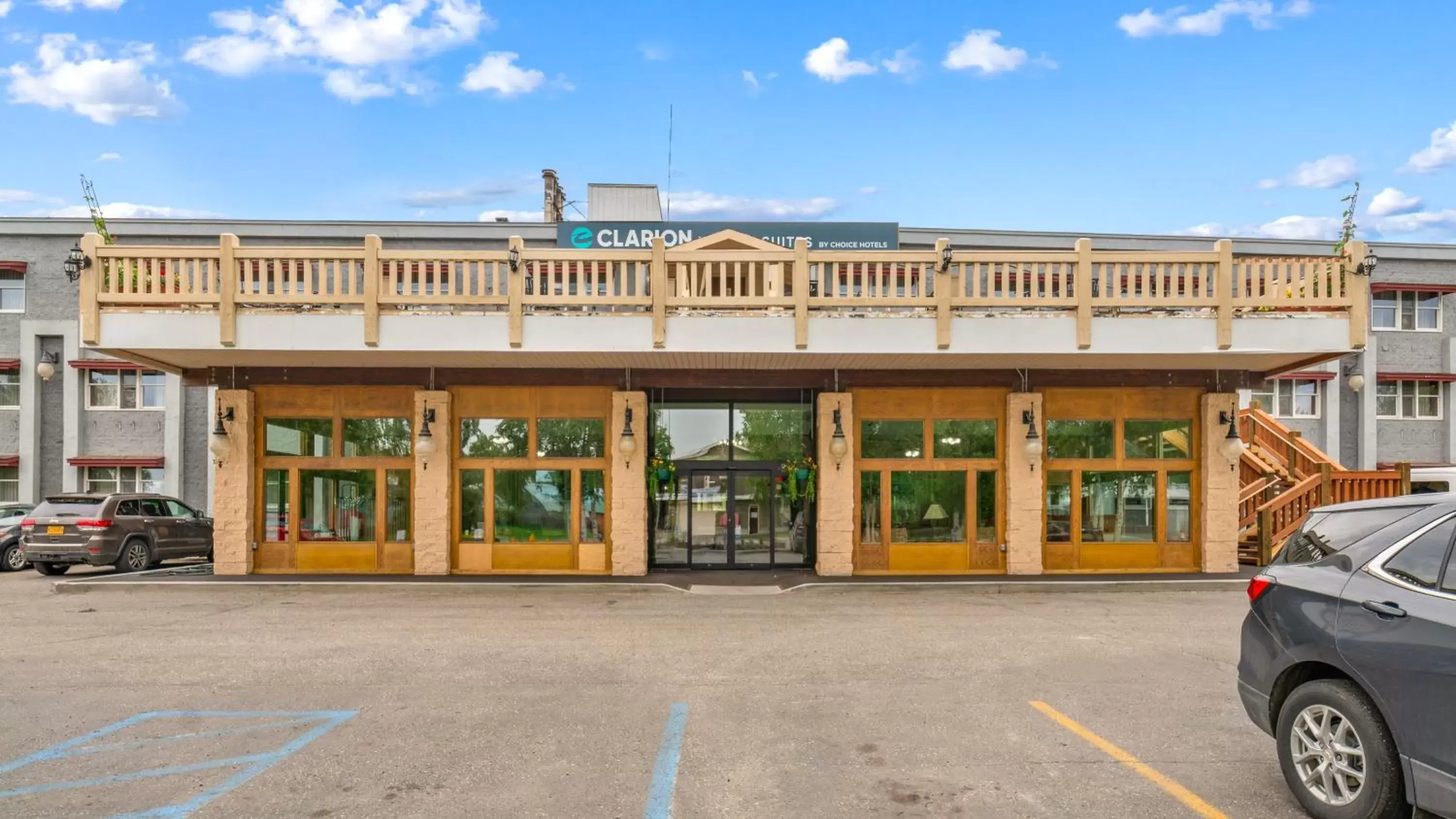 Facade/entrance, Property Building in Clarion Hotel & Suites Fairbanks near Ft. Wainwright