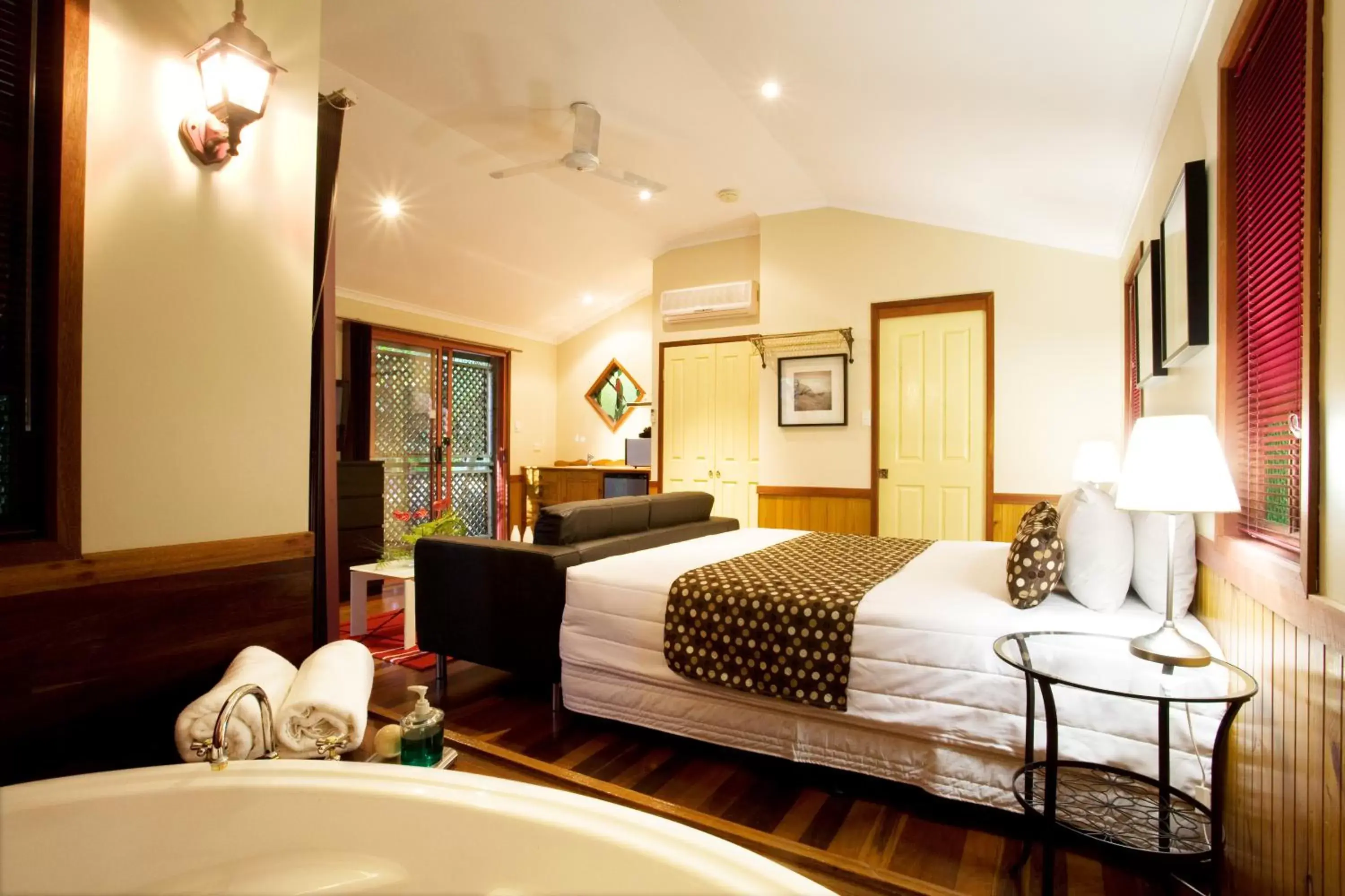 Bed in Amore On Buderim Rainforest Cabins Bed in Amore On Buderim Rainforest Cabins
