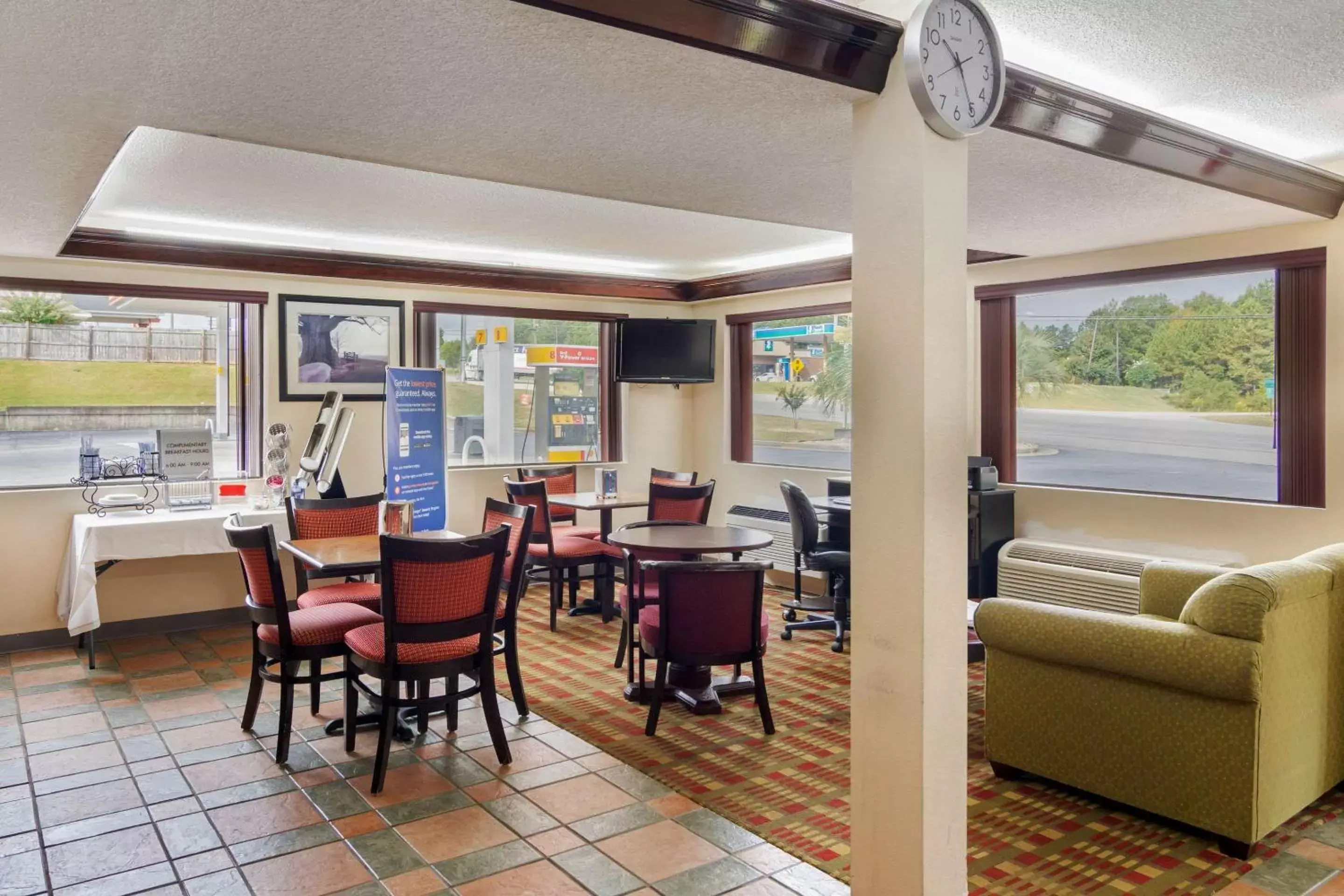 Breakfast, Restaurant/Places to Eat in Econo Lodge Byron - Warner Robins