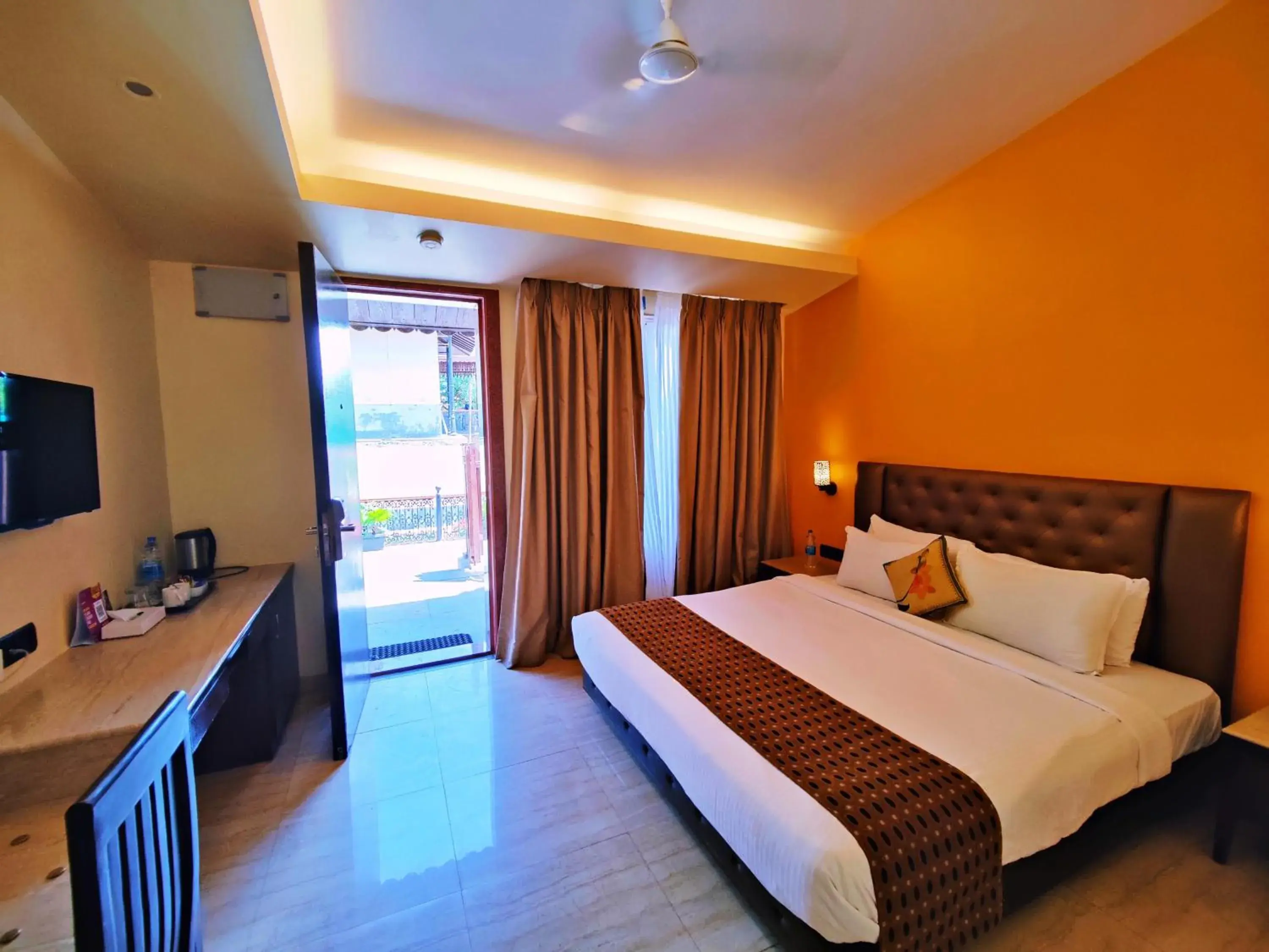 Bed in Regenta MPG Club Mahabaleshwar