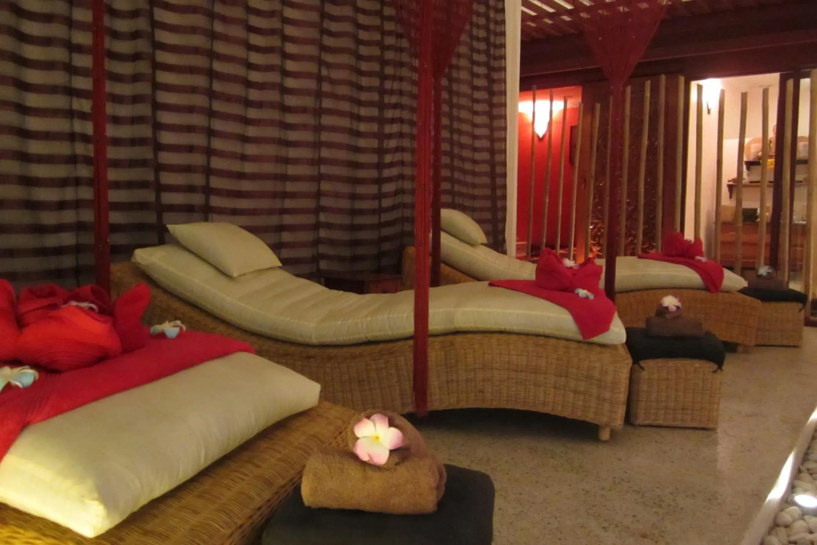 Spa and wellness centre/facilities, Bed in City Angkor Hotel